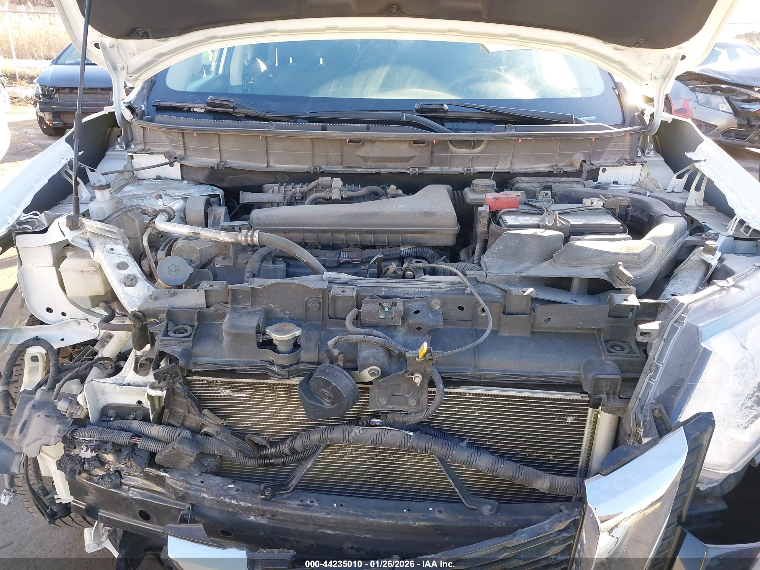NISSAN ROGUE image 10