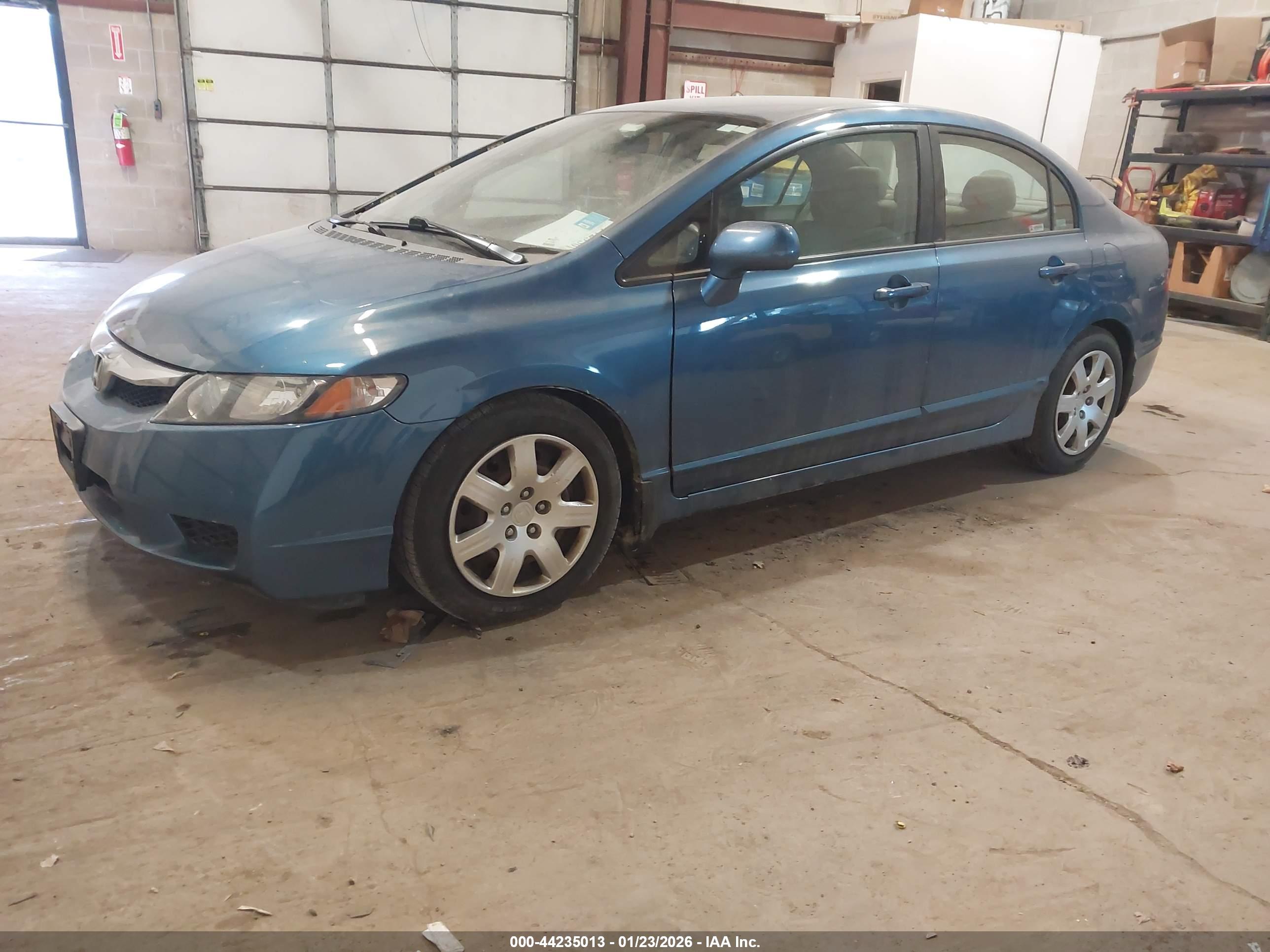 HONDA CIVIC image 2