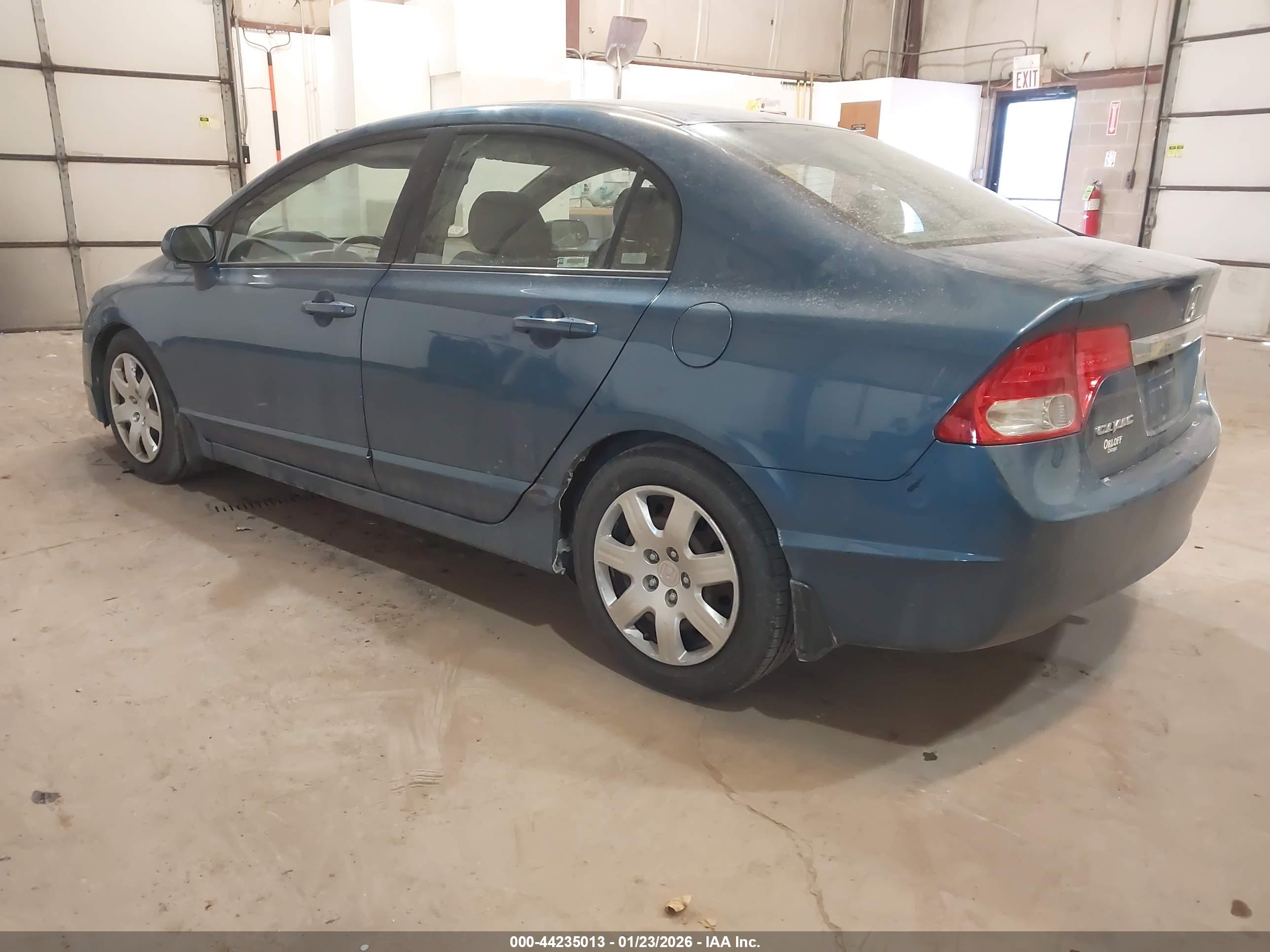 HONDA CIVIC image 3