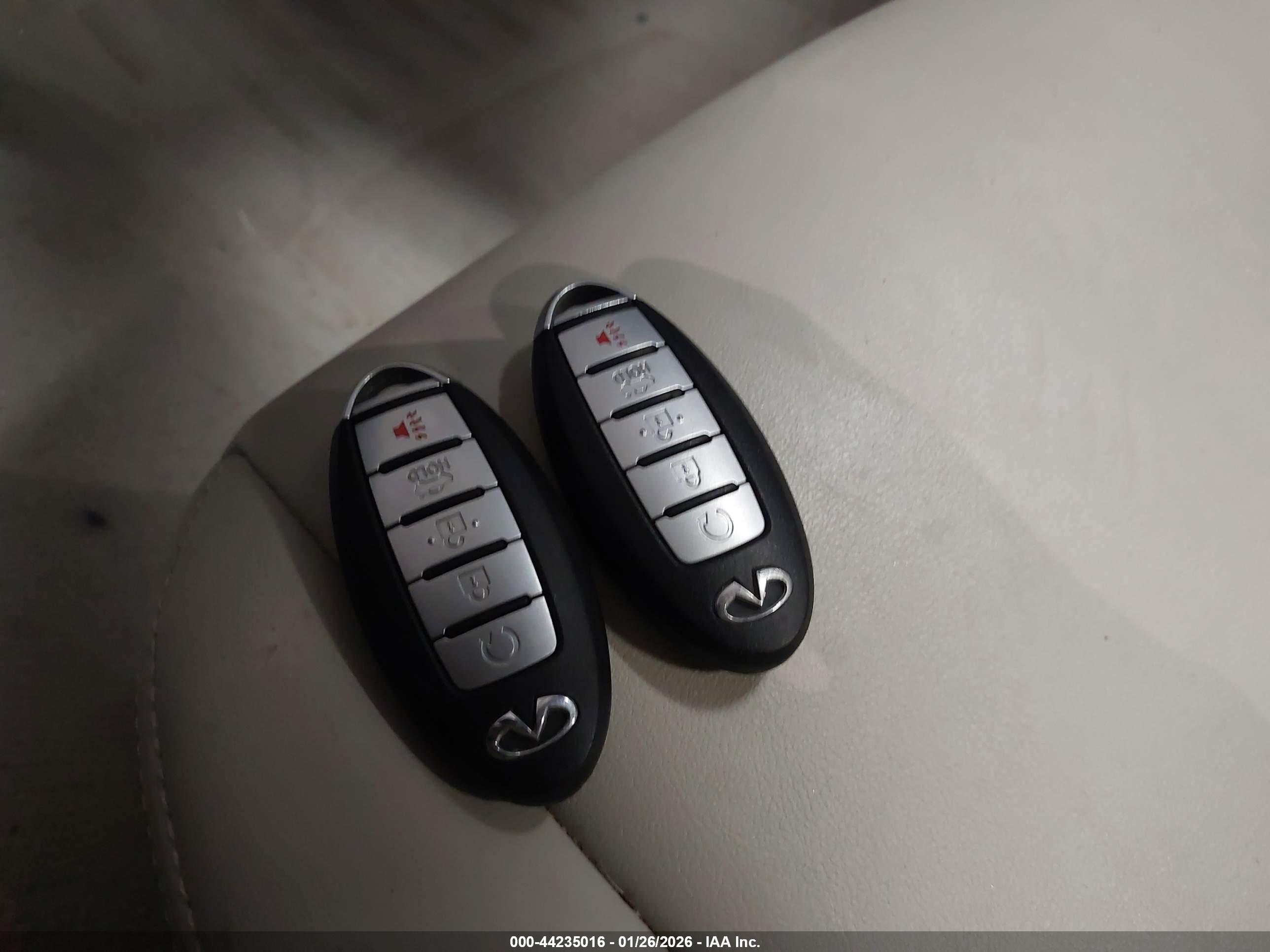 INFINITI Q50 image 11
