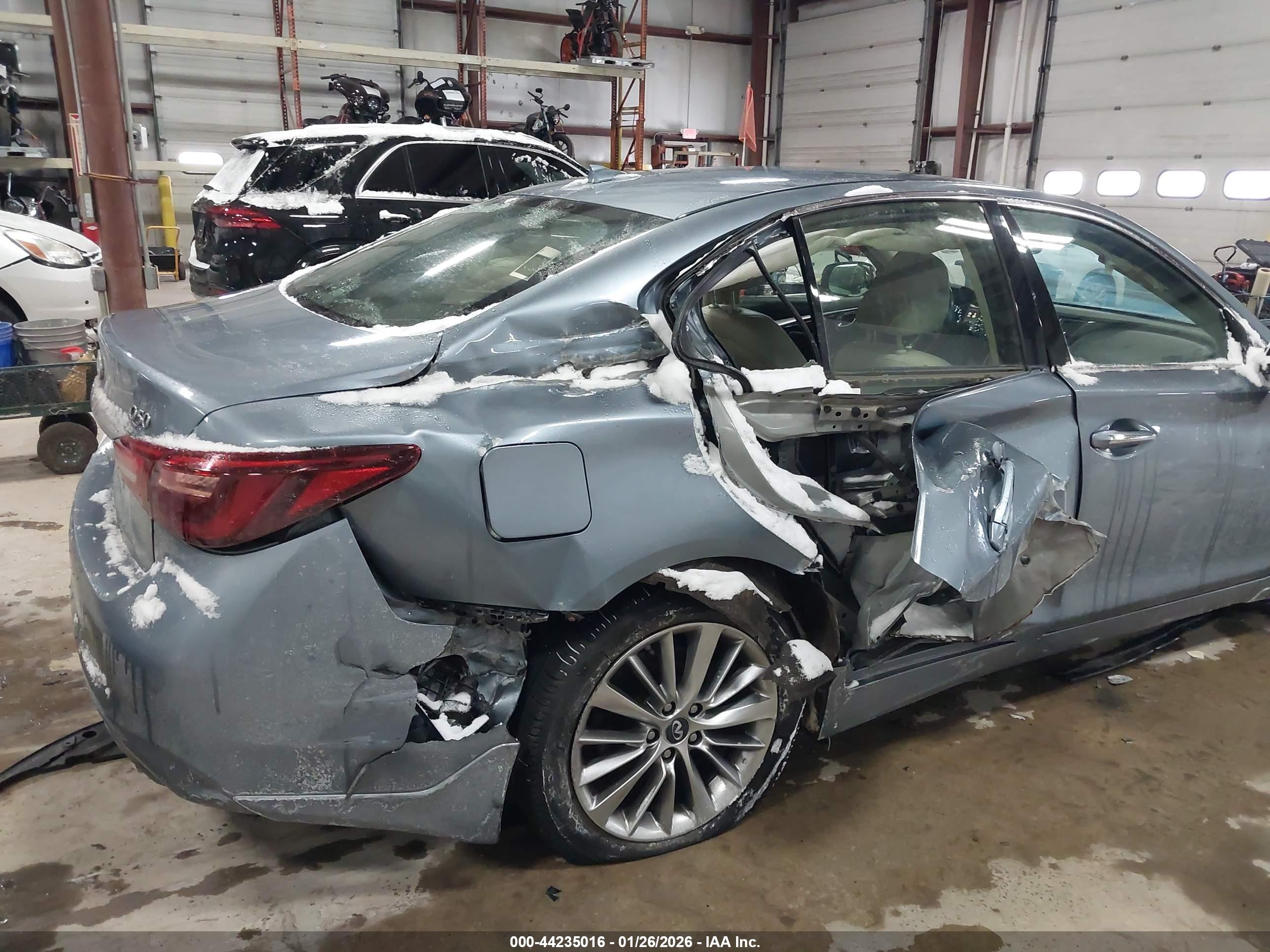INFINITI Q50 image 6