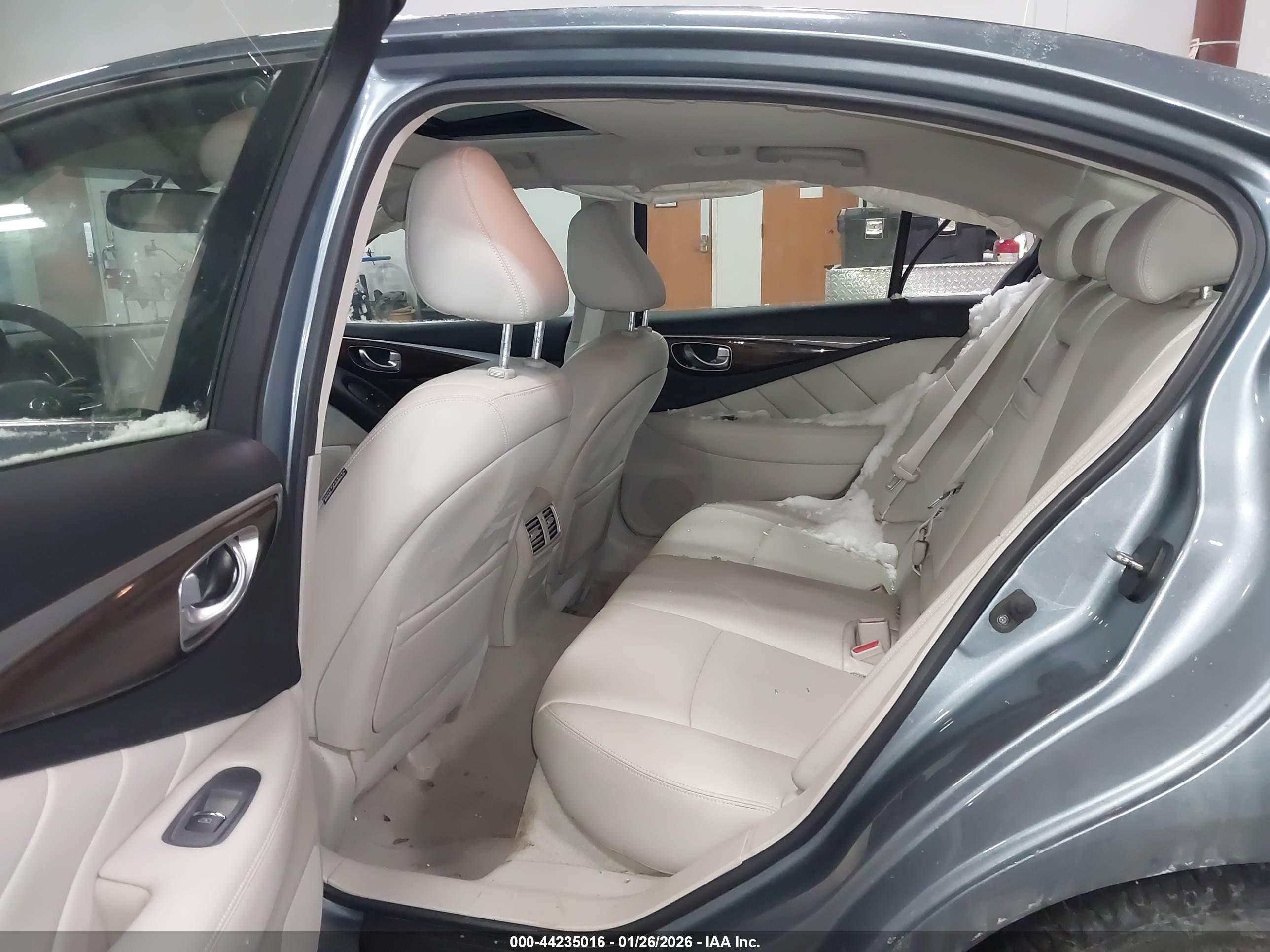 INFINITI Q50 image 8