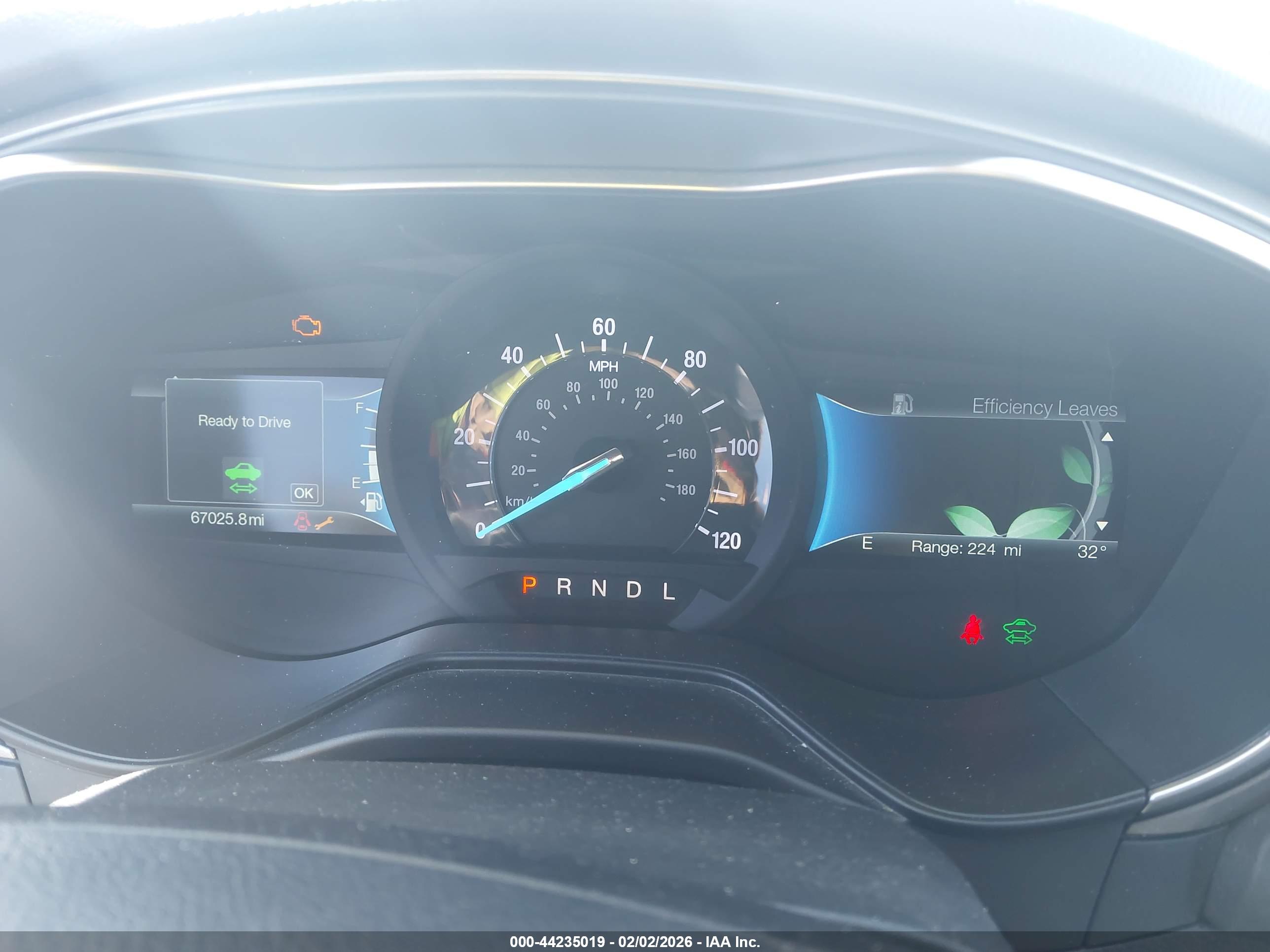 FORD FUSION image 7