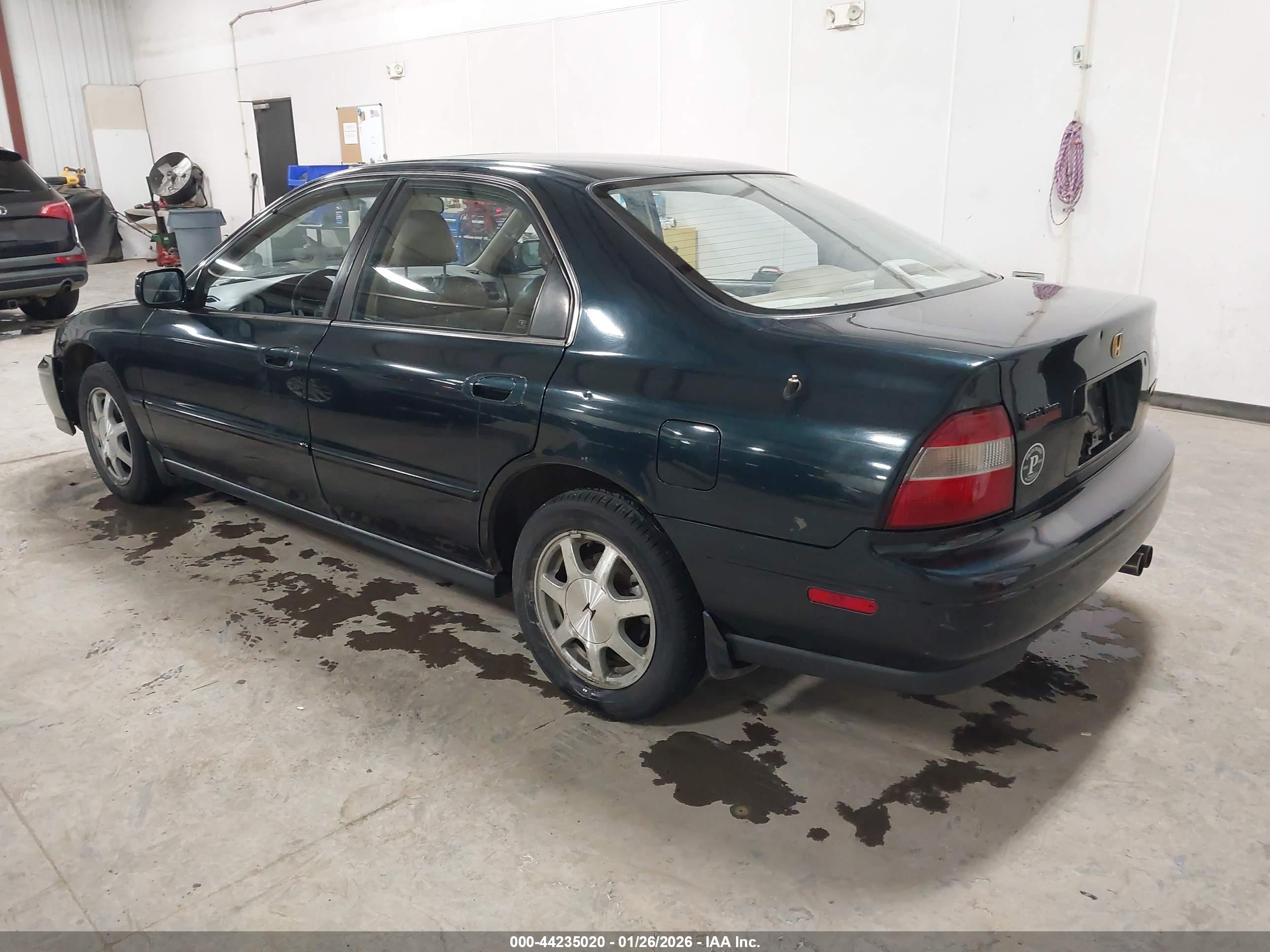 HONDA ACCORD image 3