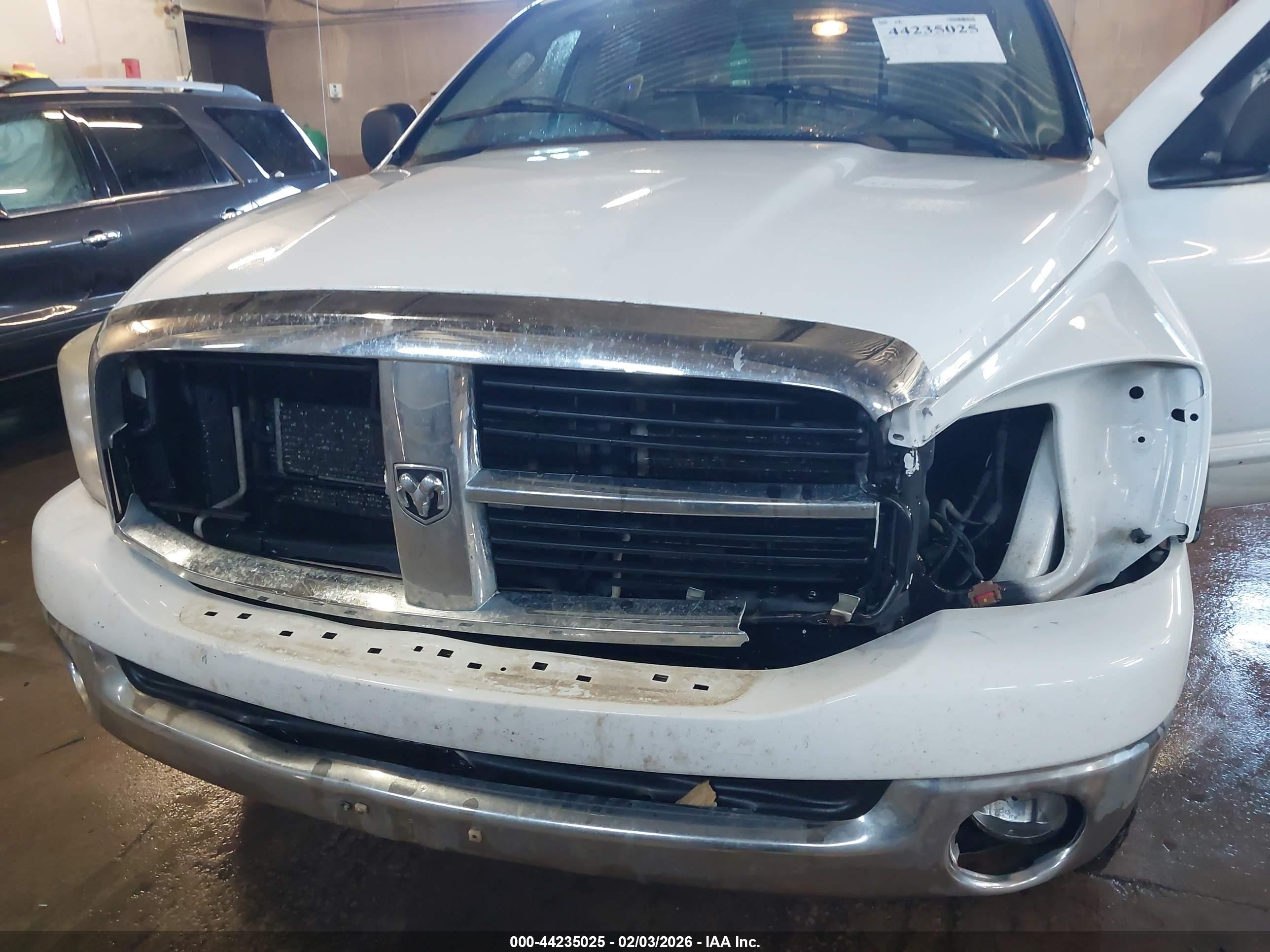 DODGE RAM image 6