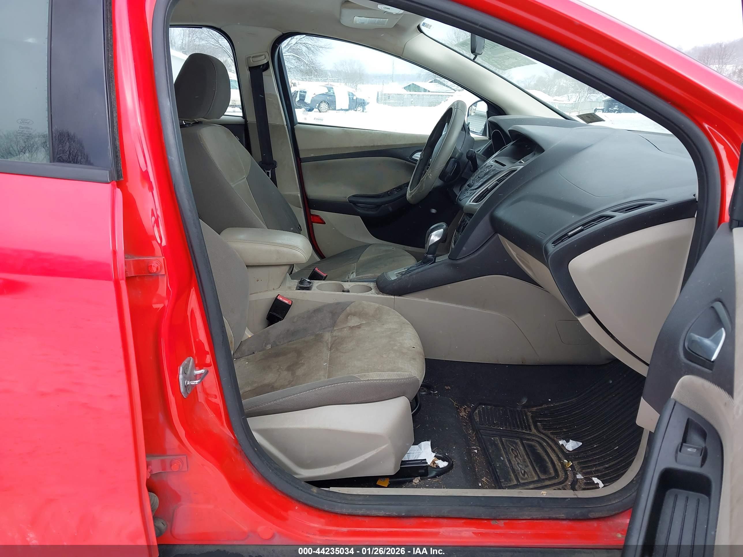 FORD FOCUS image 5