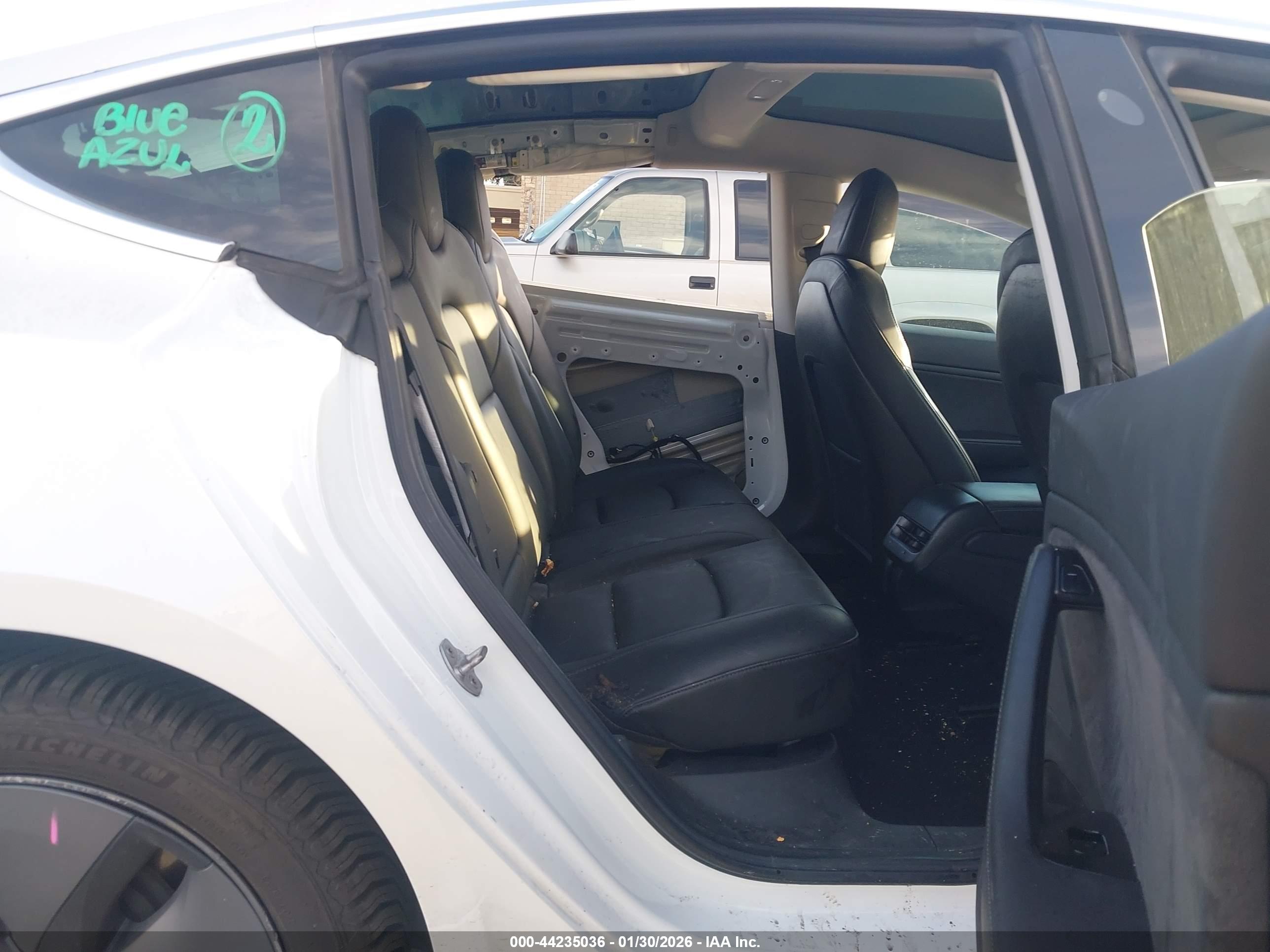 TESLA MODEL image 8