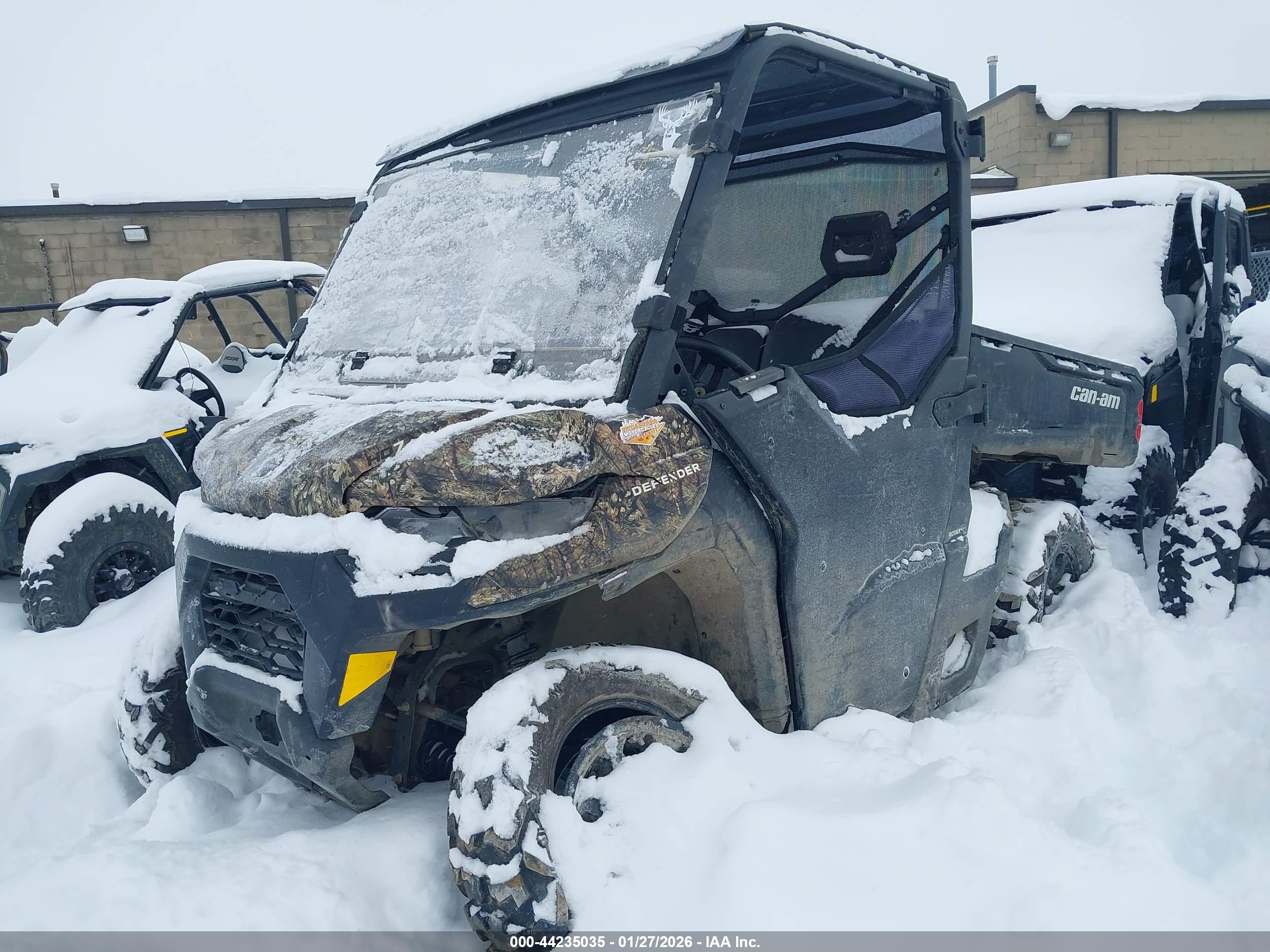 CAN-AM DEFENDER image 2