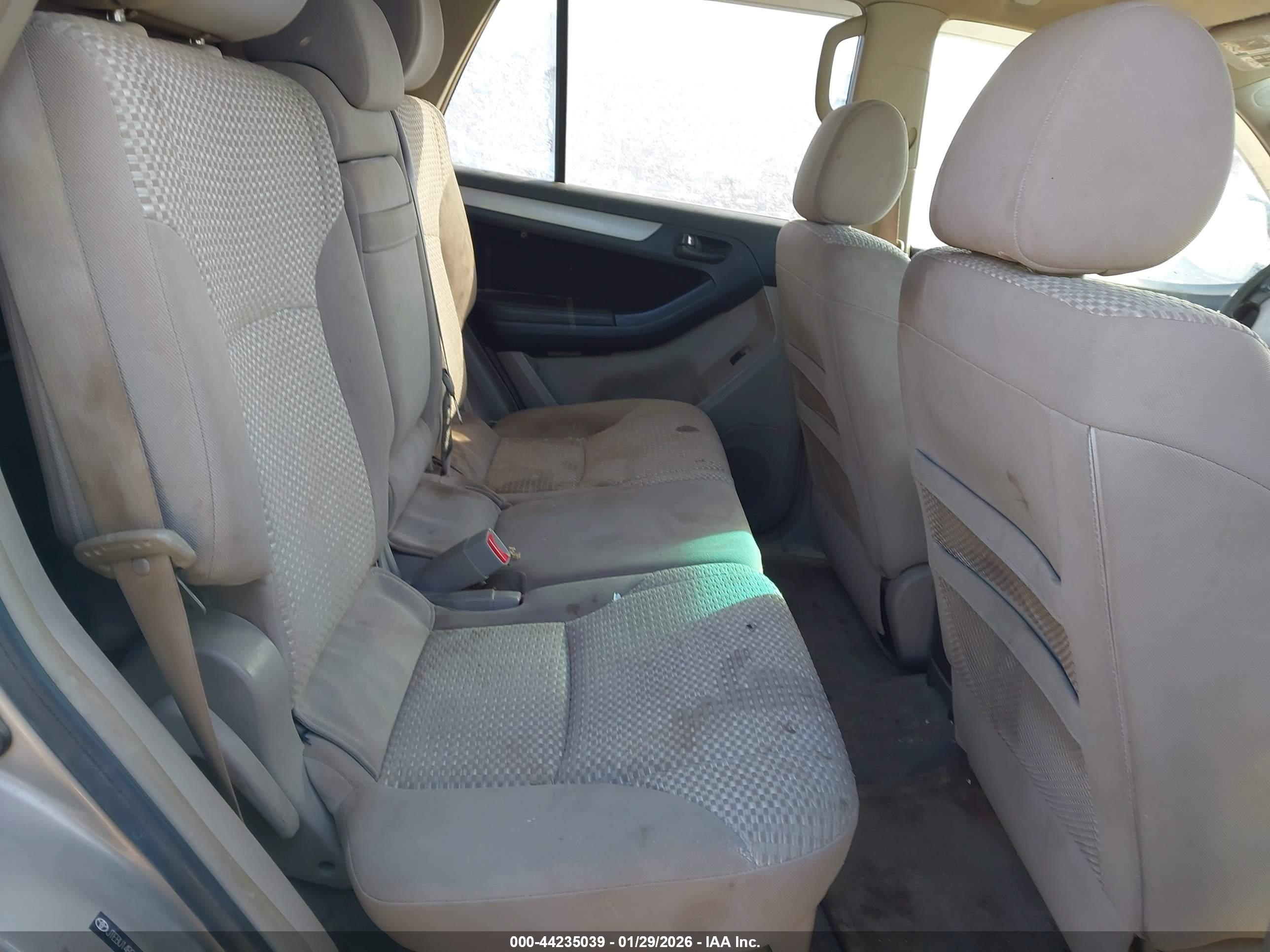 TOYOTA 4RUNNER image 8