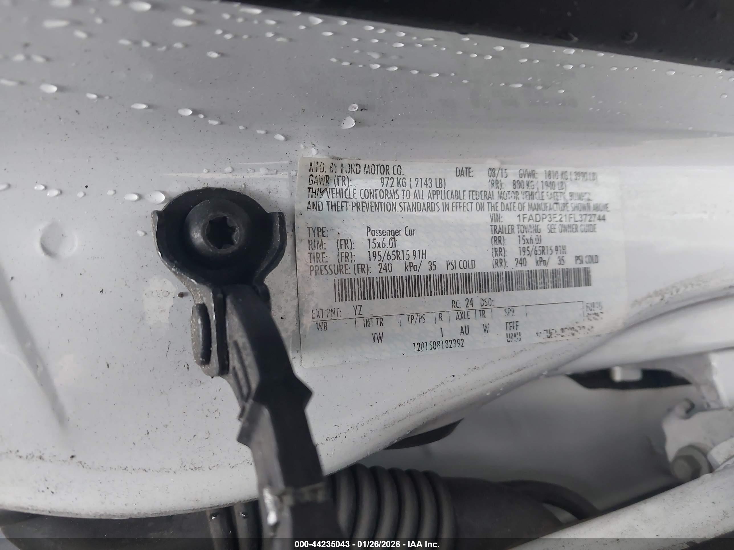 FORD FOCUS image 9