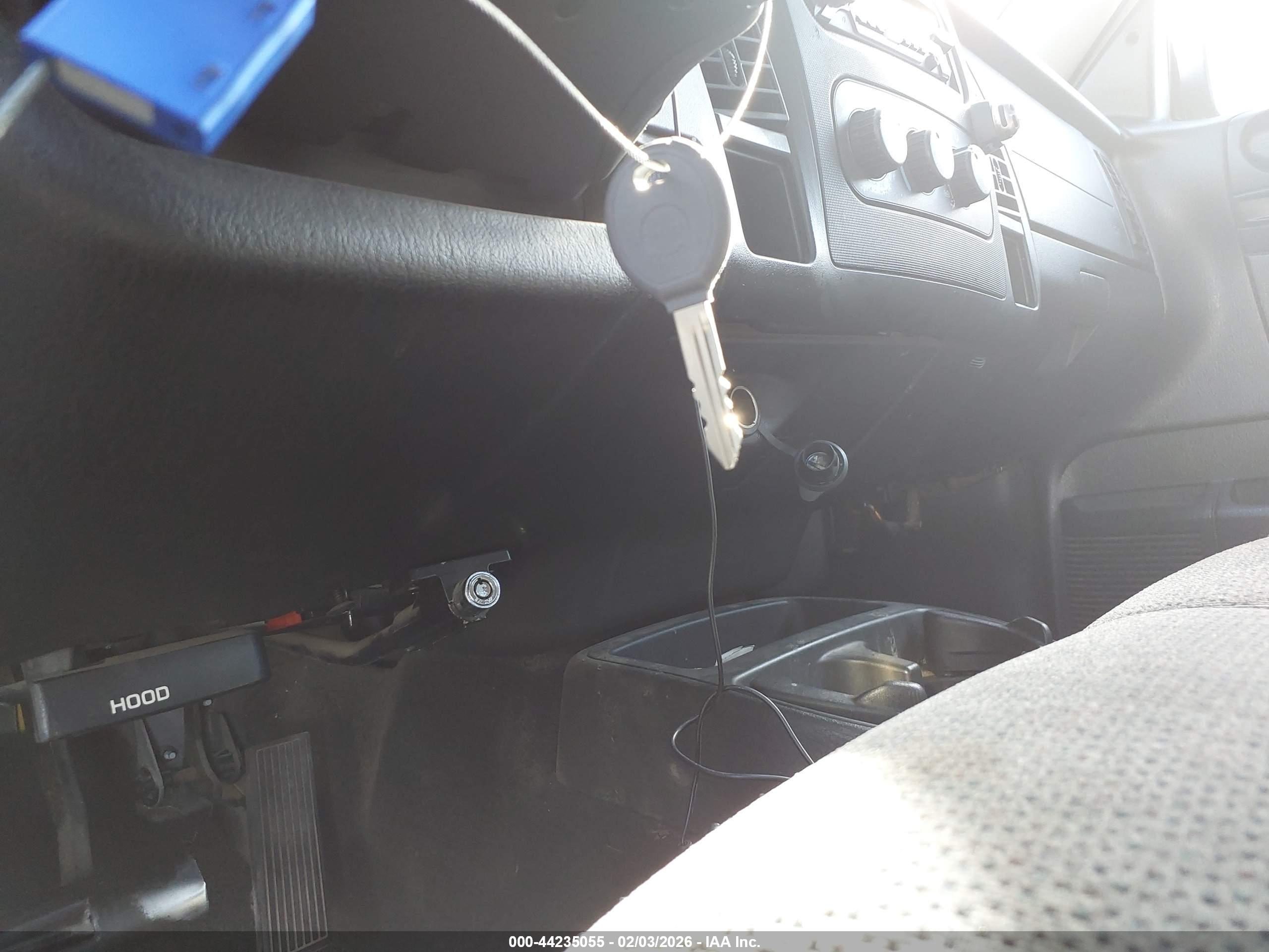 DODGE DAKOTA image 11