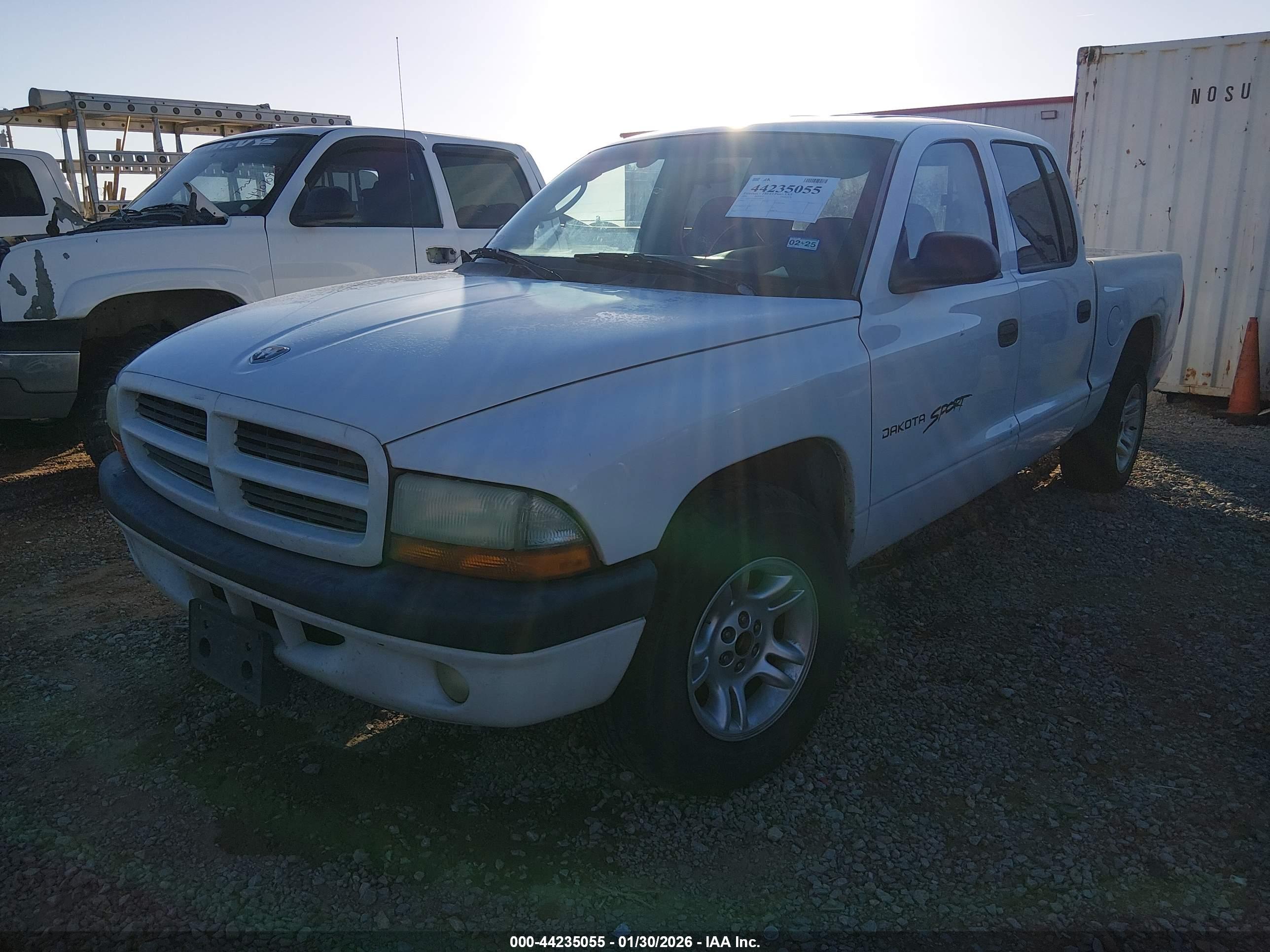 DODGE DAKOTA image 2