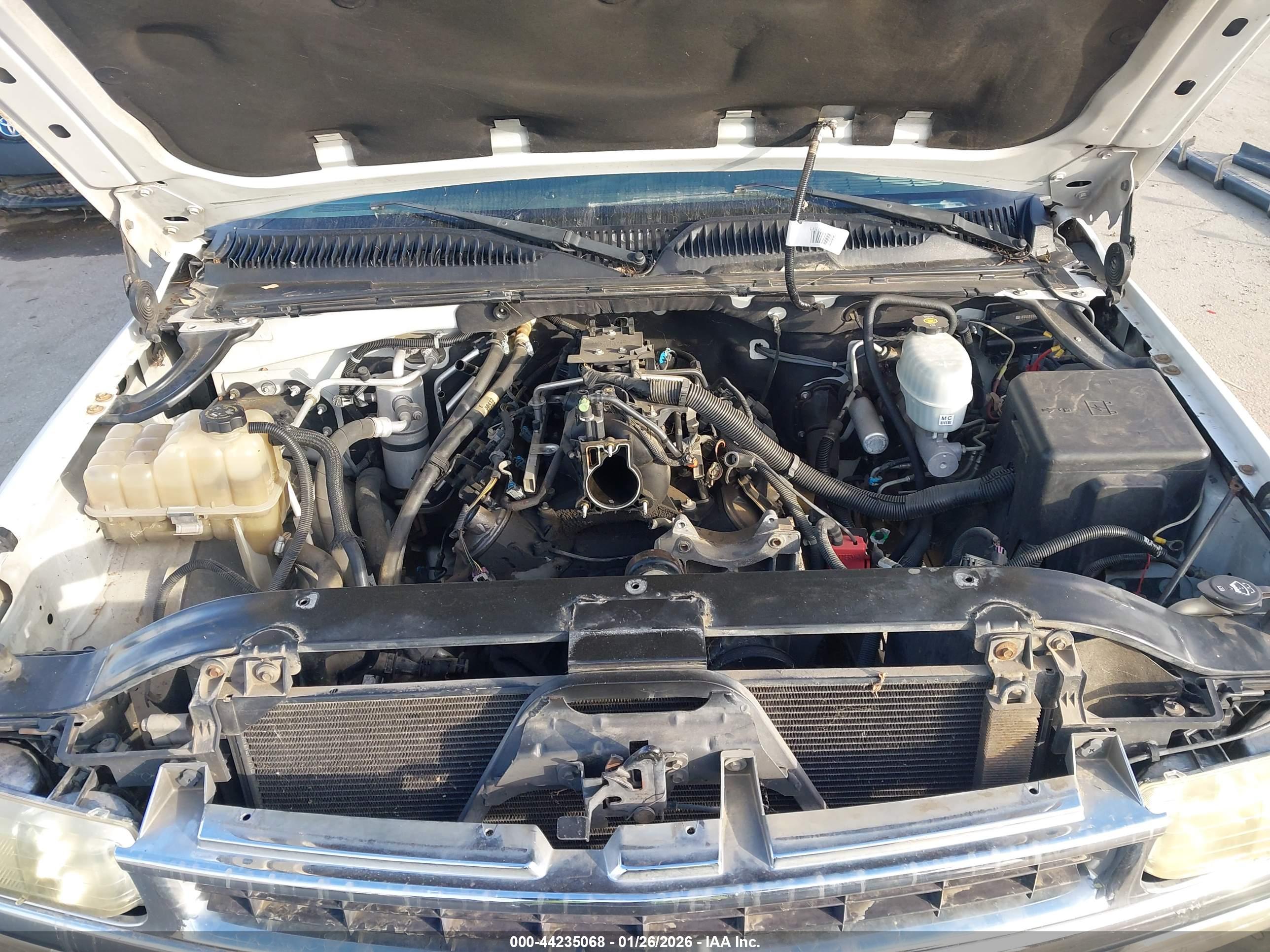 CHEVROLET SUBURBAN image 10