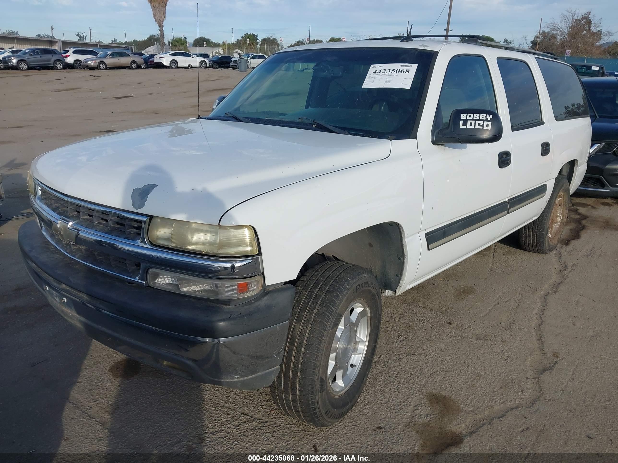 CHEVROLET SUBURBAN image 2