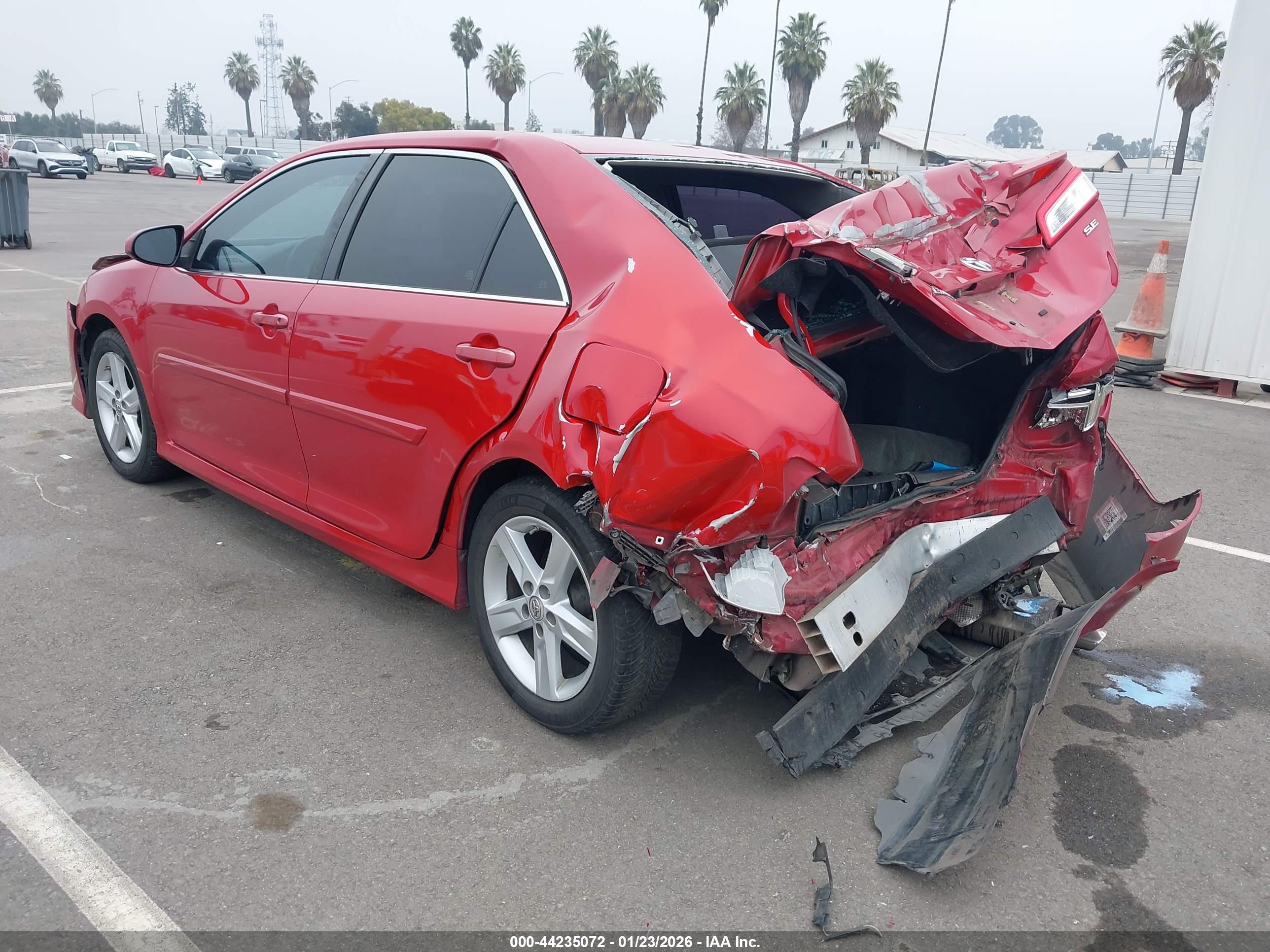 TOYOTA CAMRY image 3
