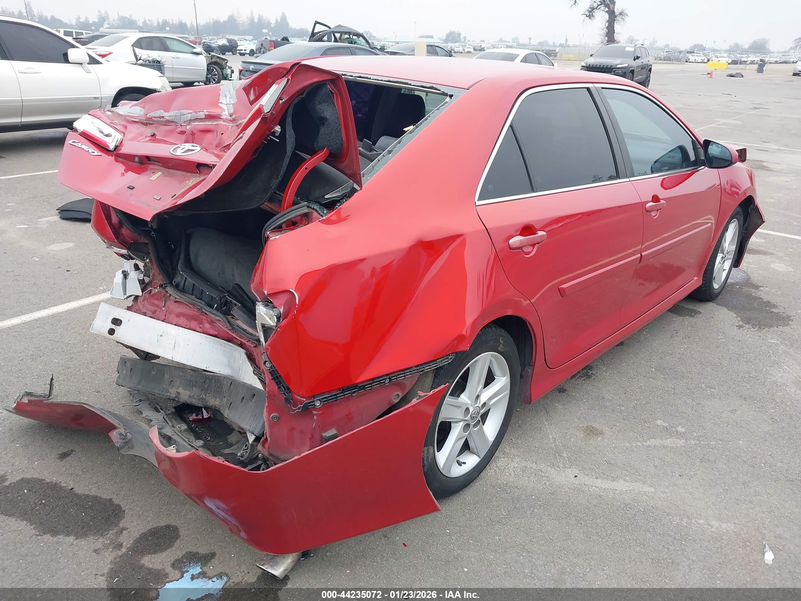 TOYOTA CAMRY image 4