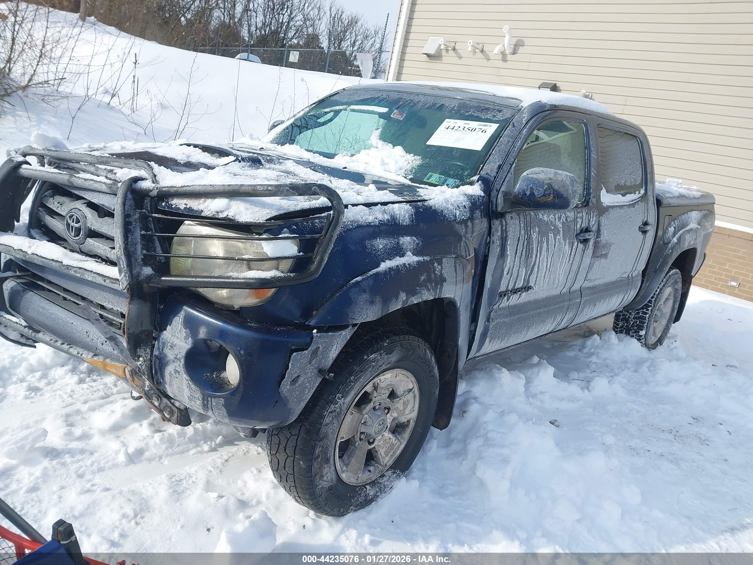 TOYOTA TACOMA image 2