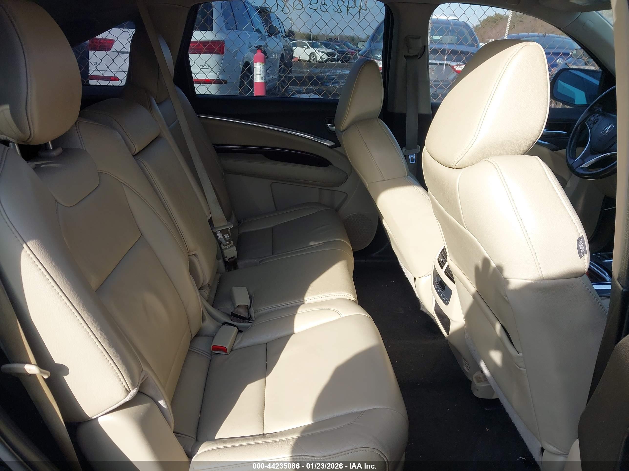 ACURA MDX image 8