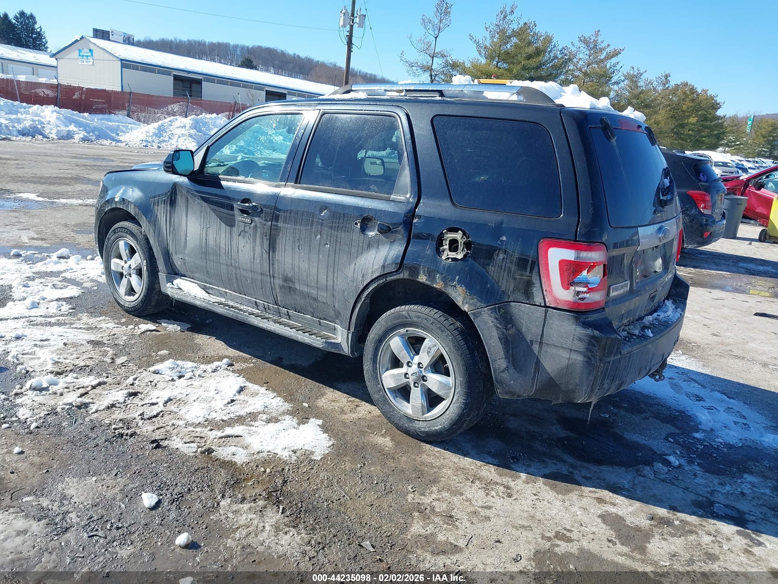 FORD ESCAPE image 3