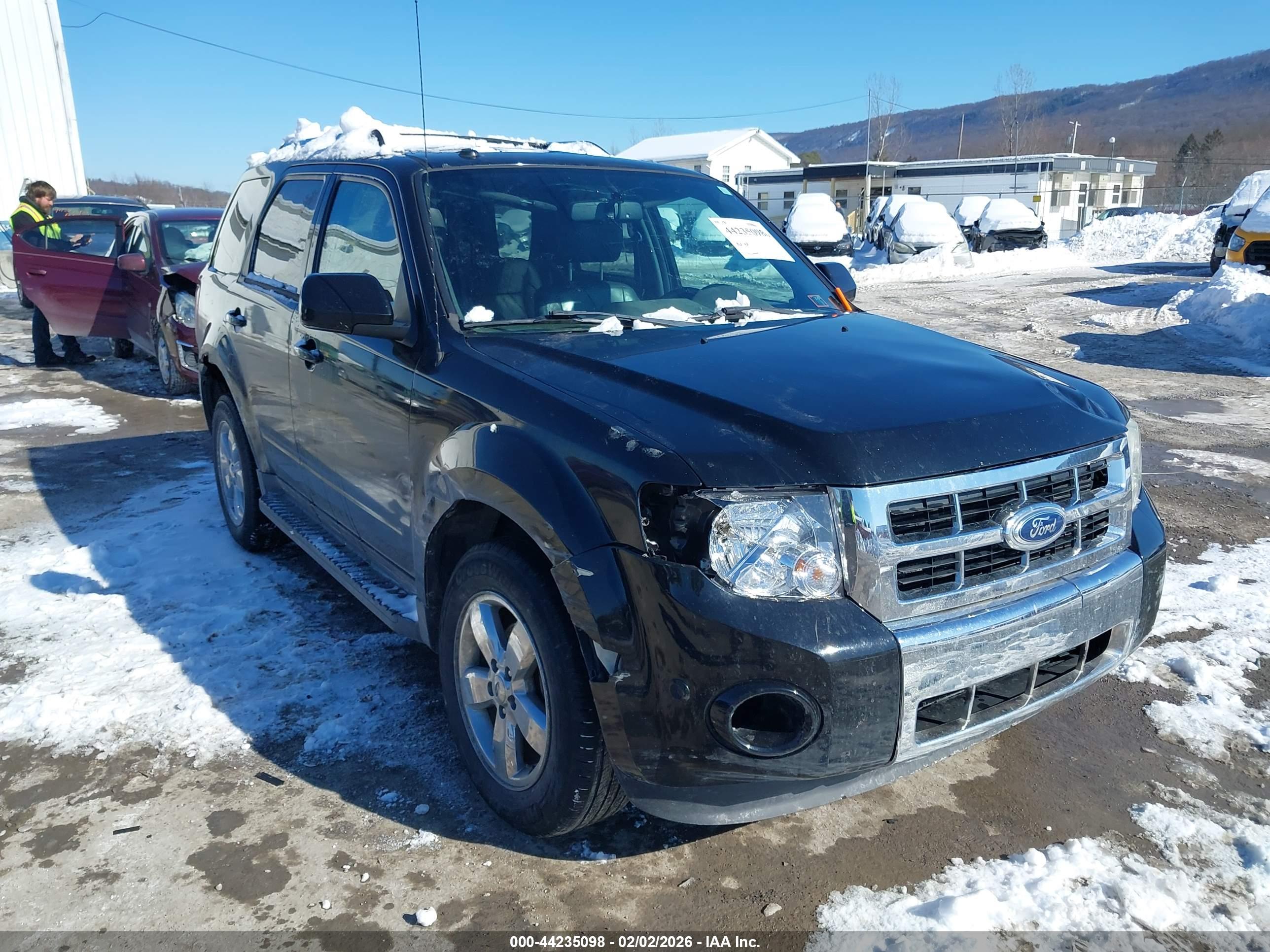 FORD ESCAPE image 6