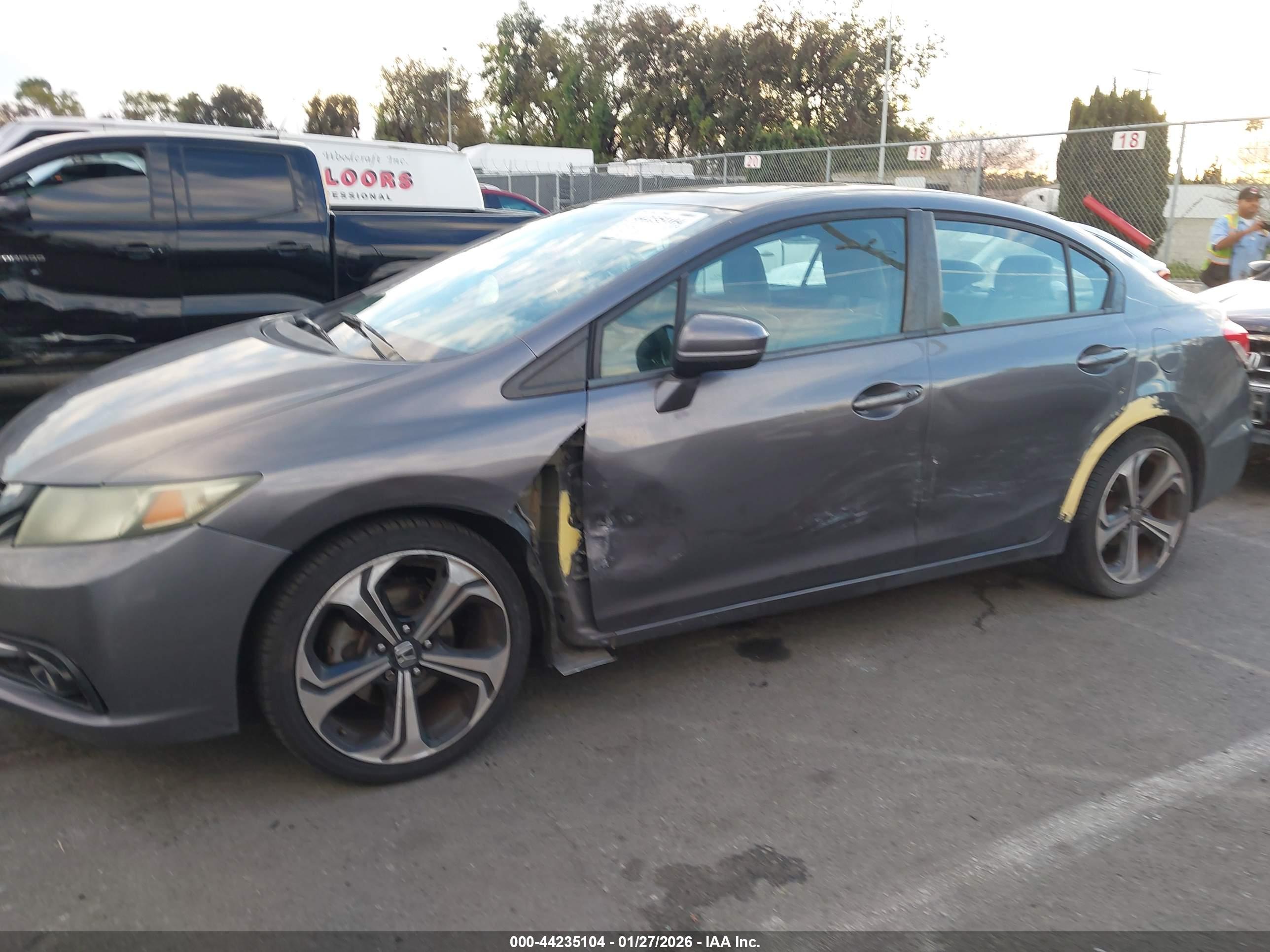 HONDA CIVIC image 6