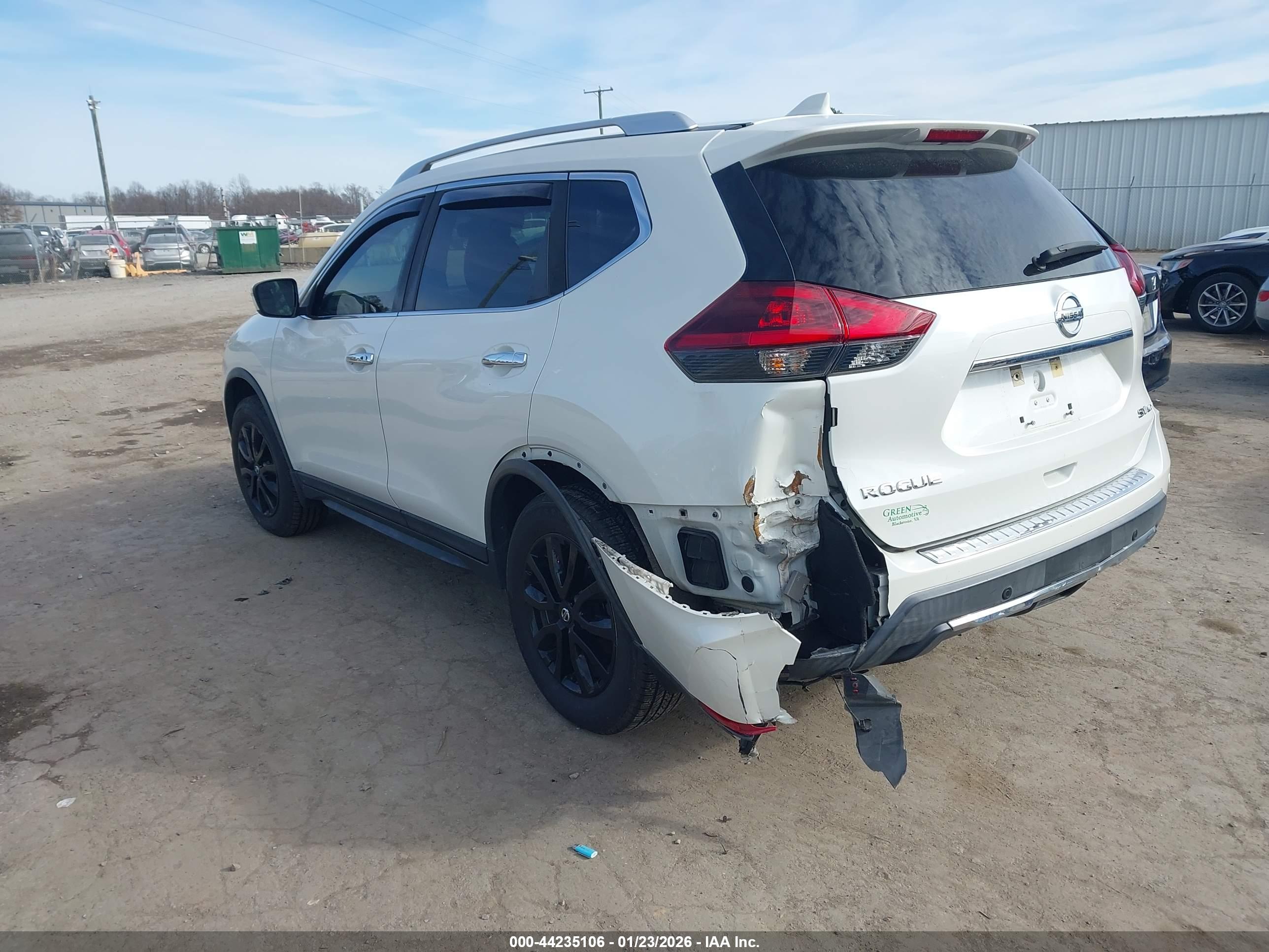 NISSAN ROGUE image 3