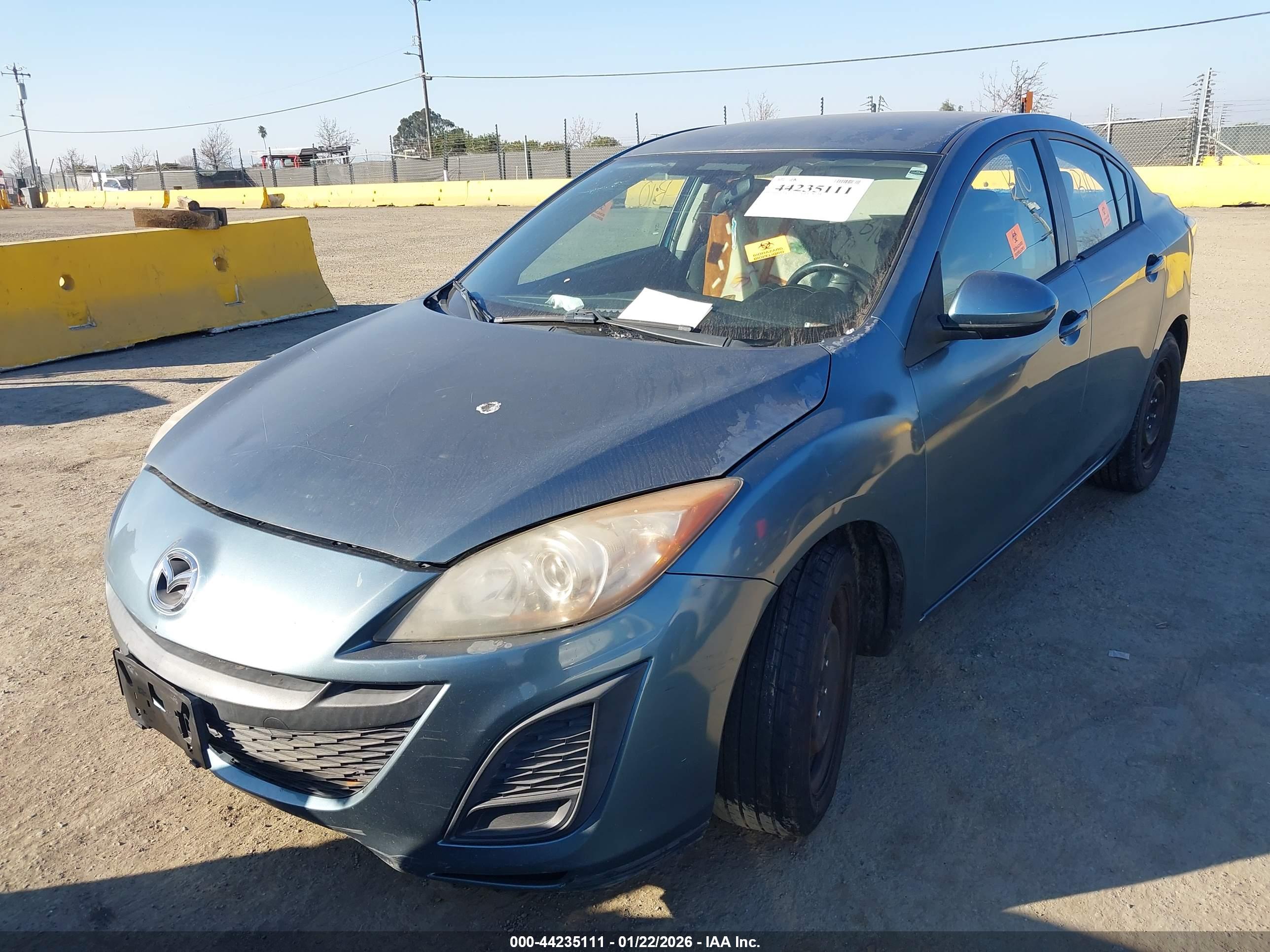 MAZDA MAZDA3 image 6