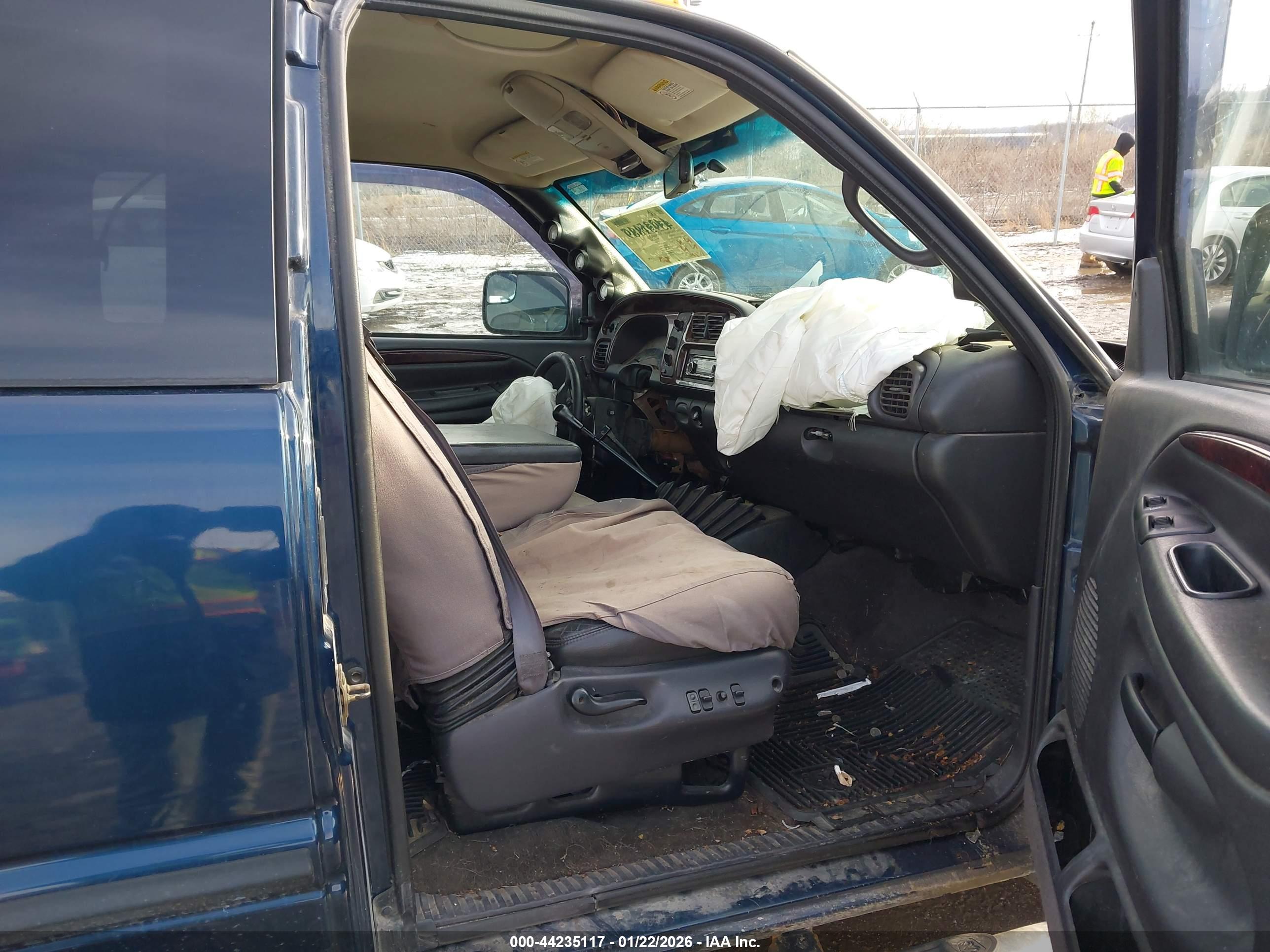 DODGE RAM image 5