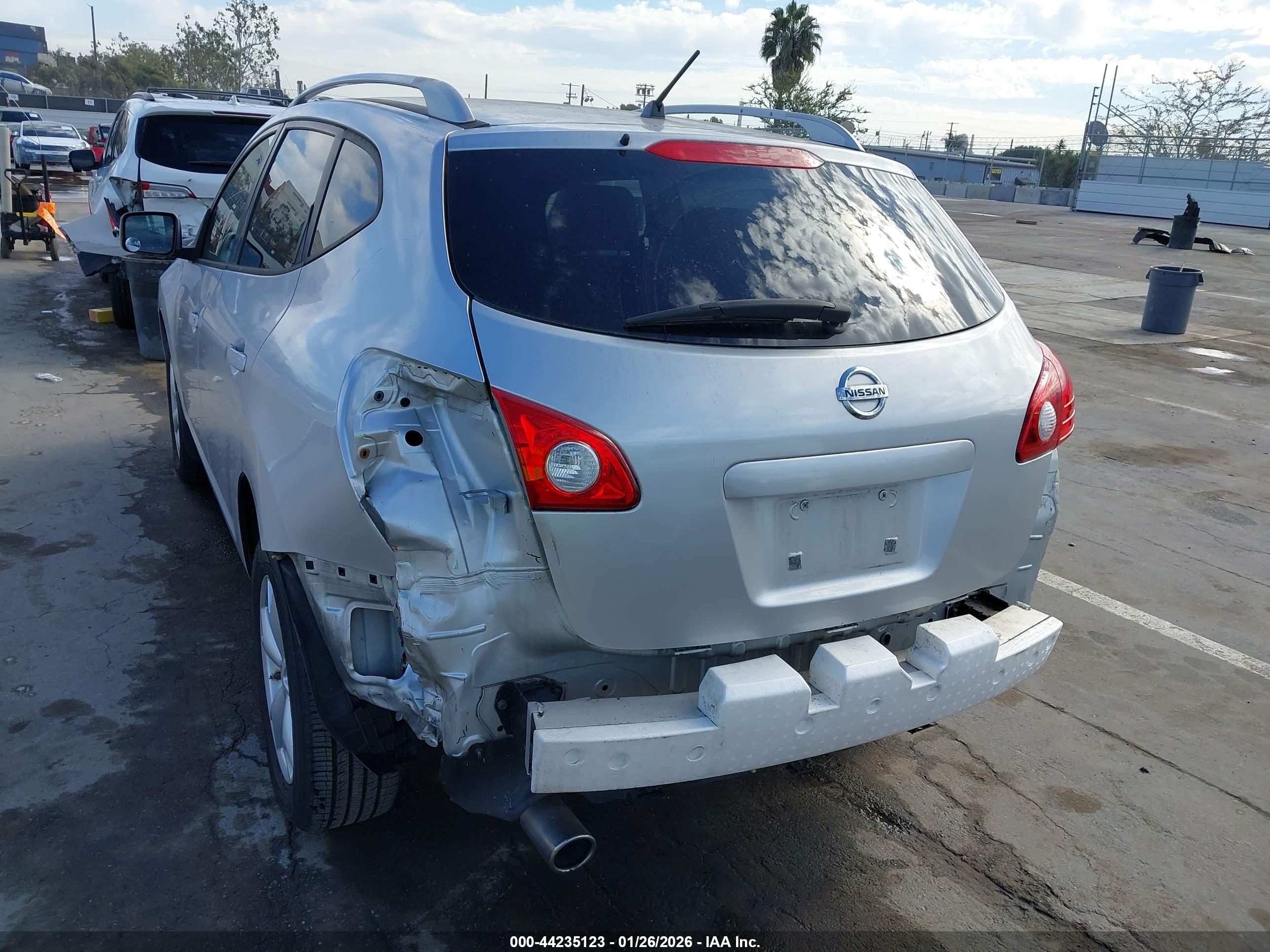 NISSAN ROGUE image 6