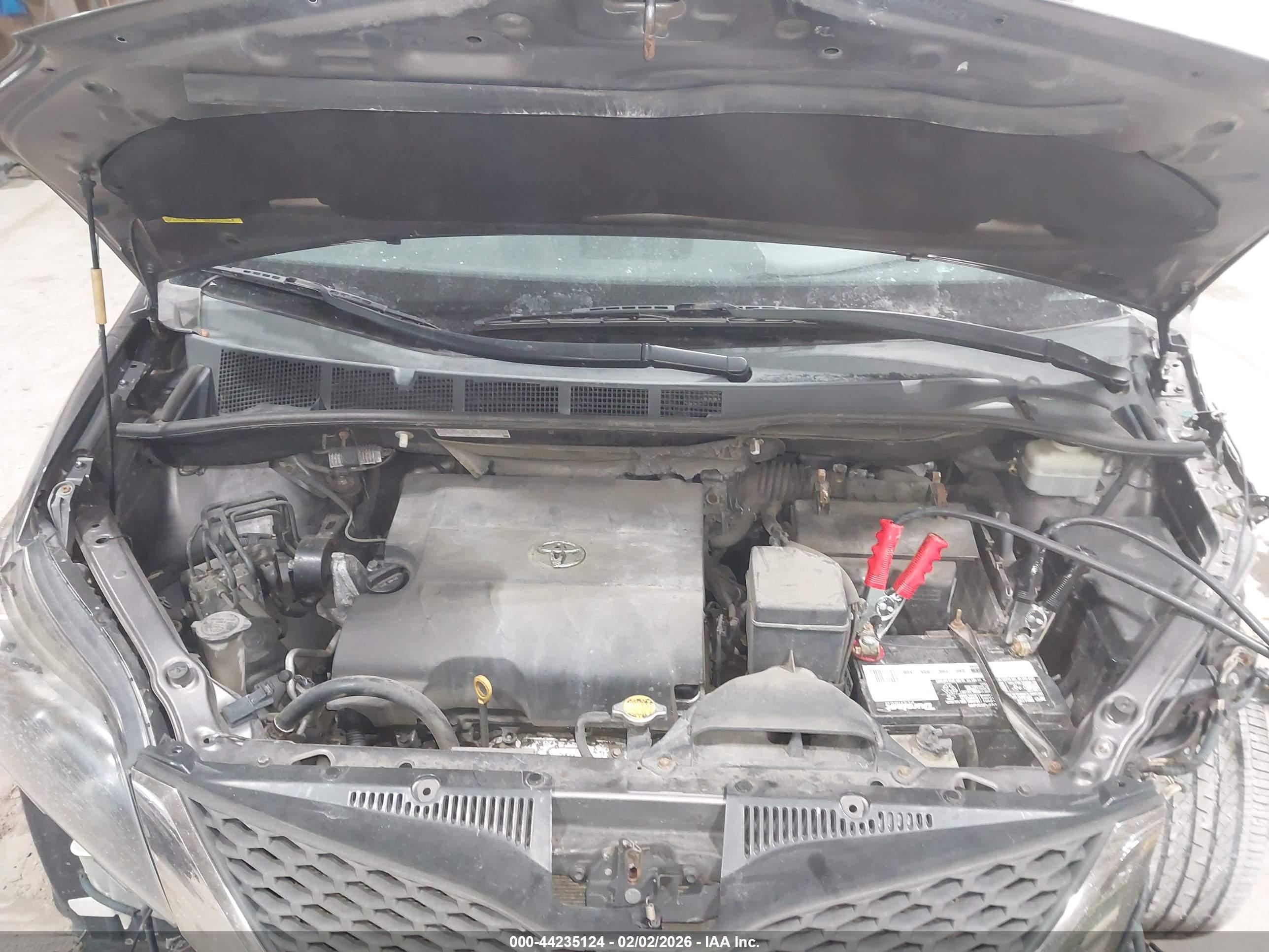 TOYOTA SIENNA image 10