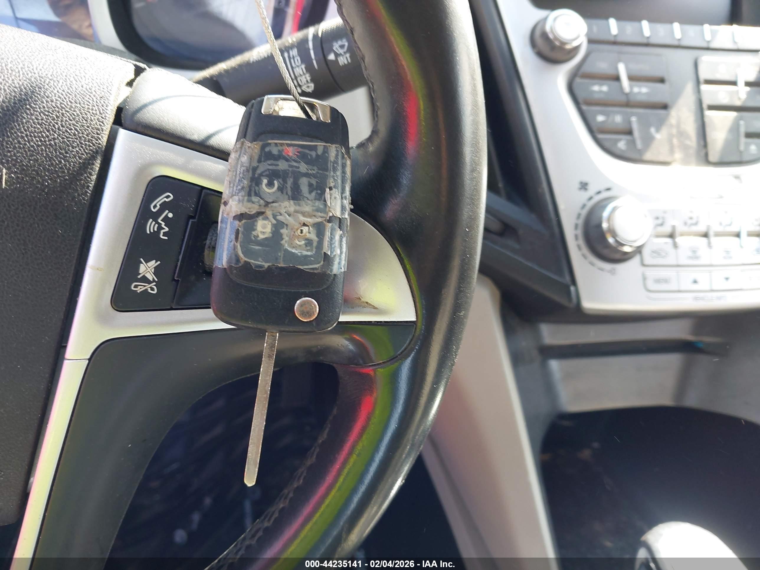 CHEVROLET EQUINOX image 11