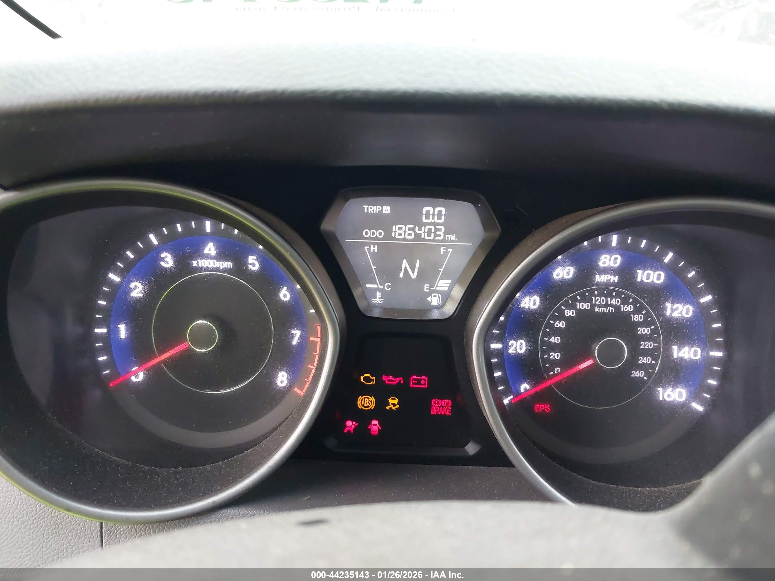HYUNDAI ELANTRA image 7