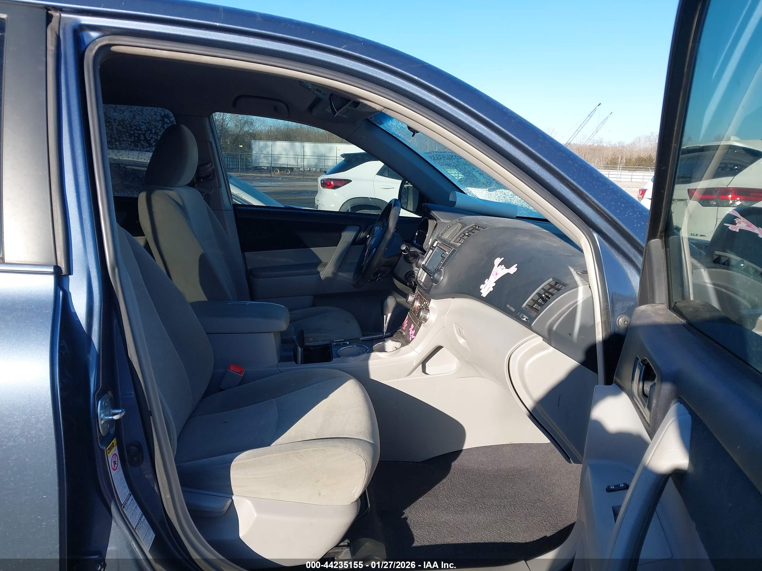 TOYOTA HIGHLANDER image 5