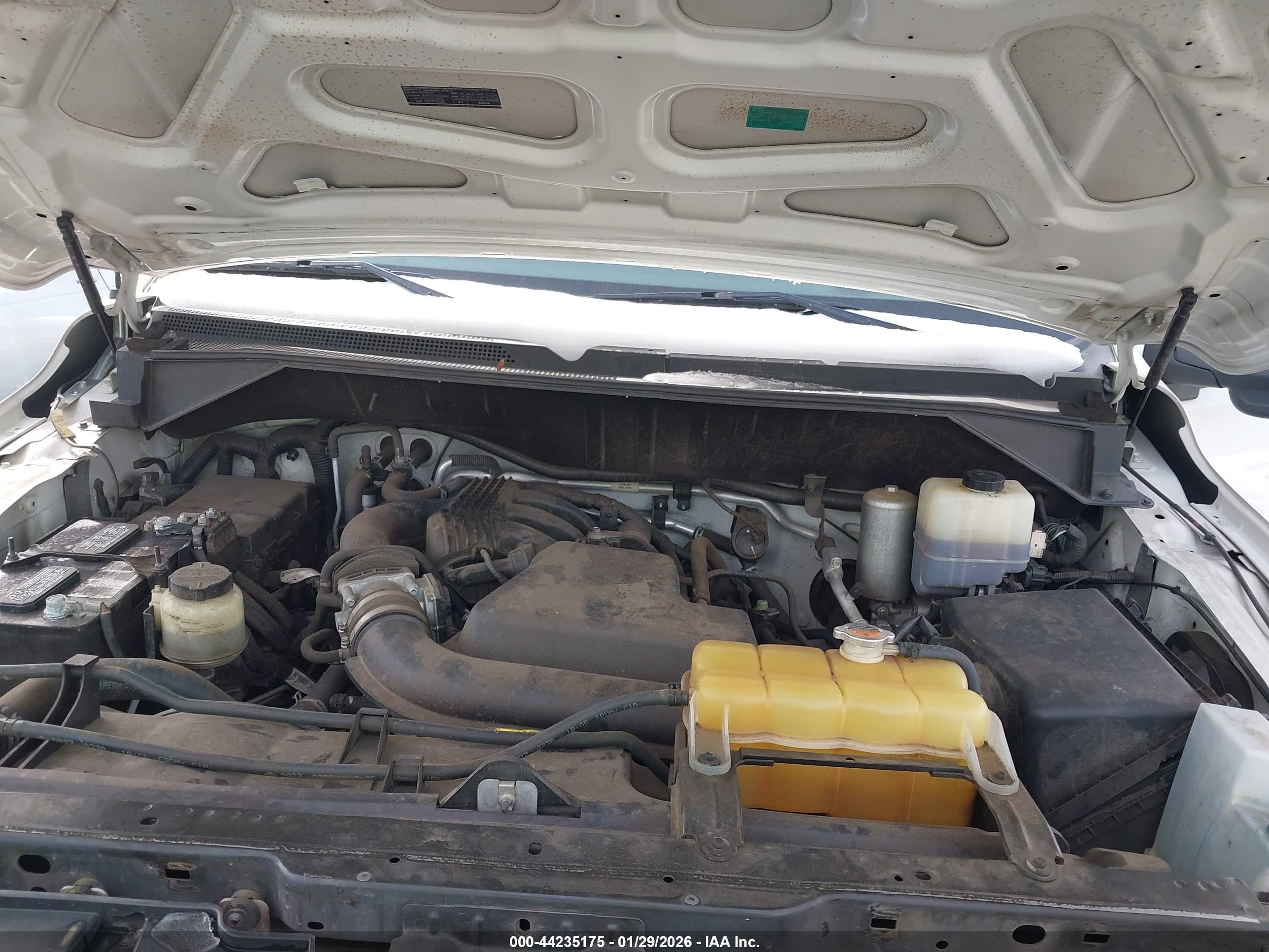 NISSAN NV image 10
