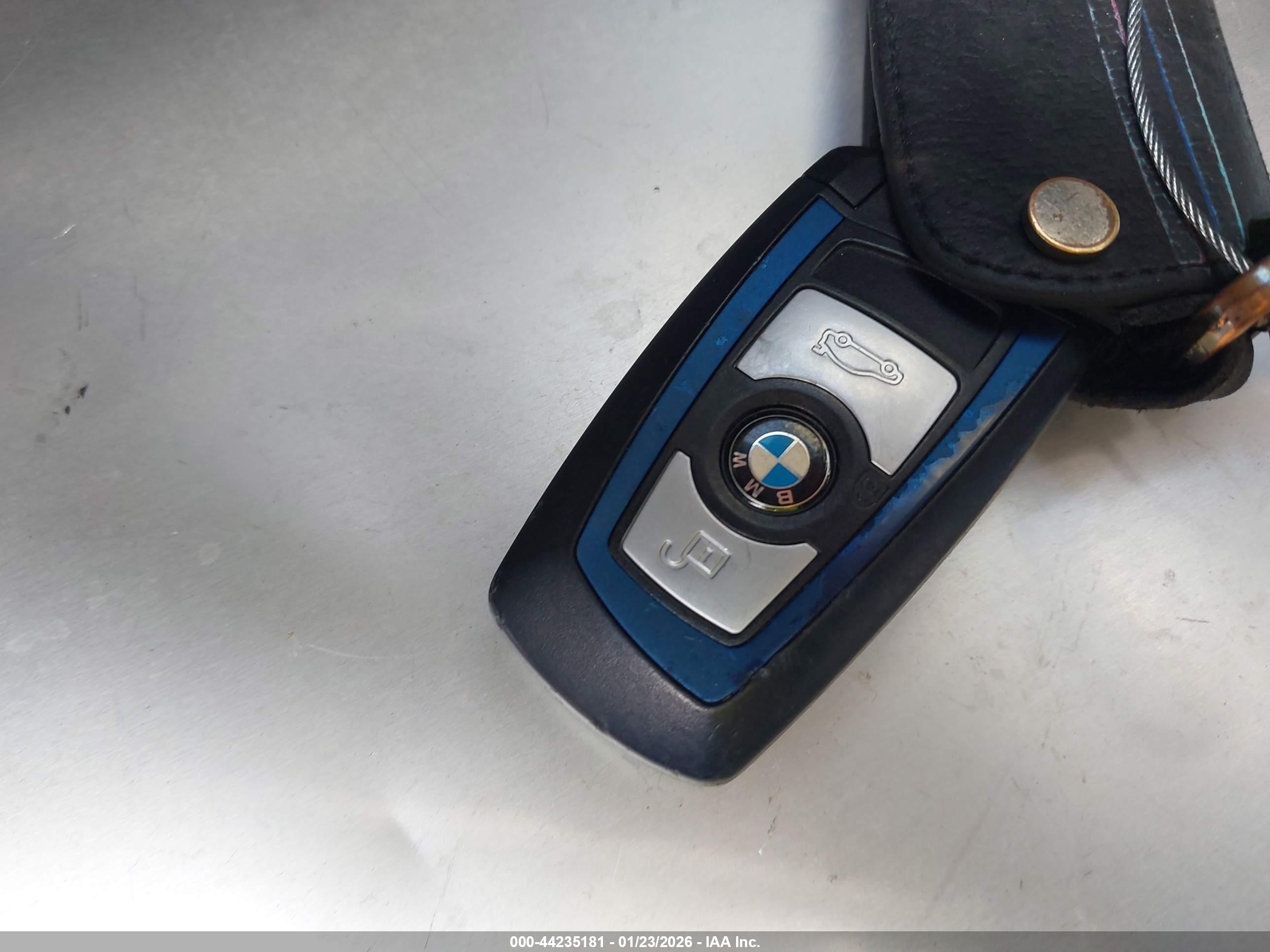BMW 328I image 11