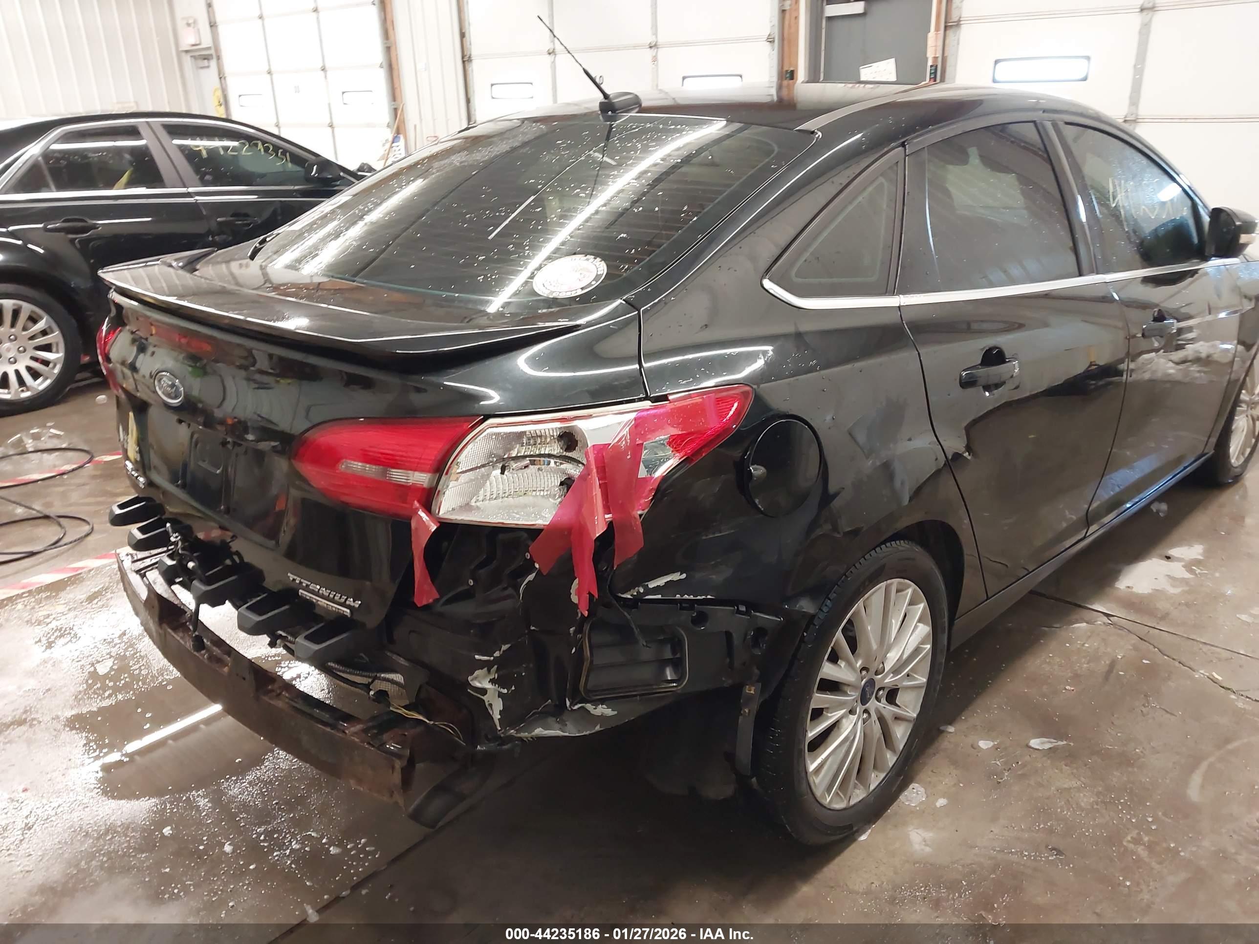 FORD FOCUS image 6