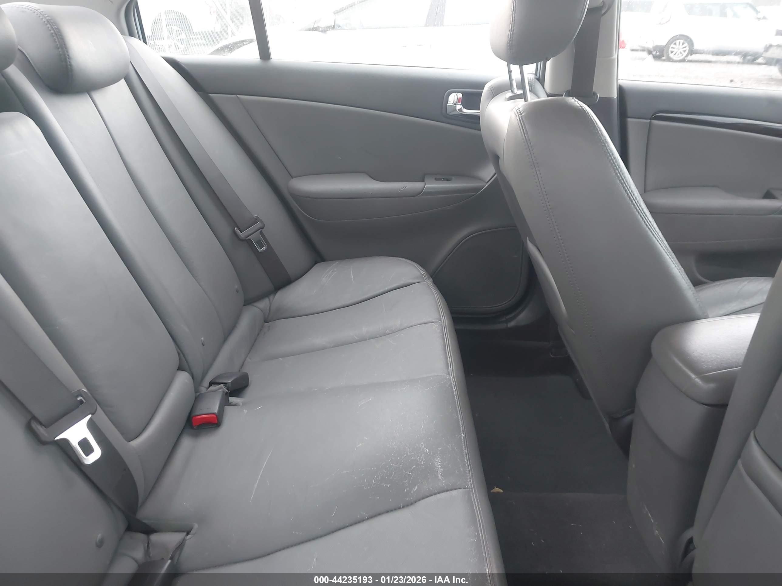 HYUNDAI SONATA image 8