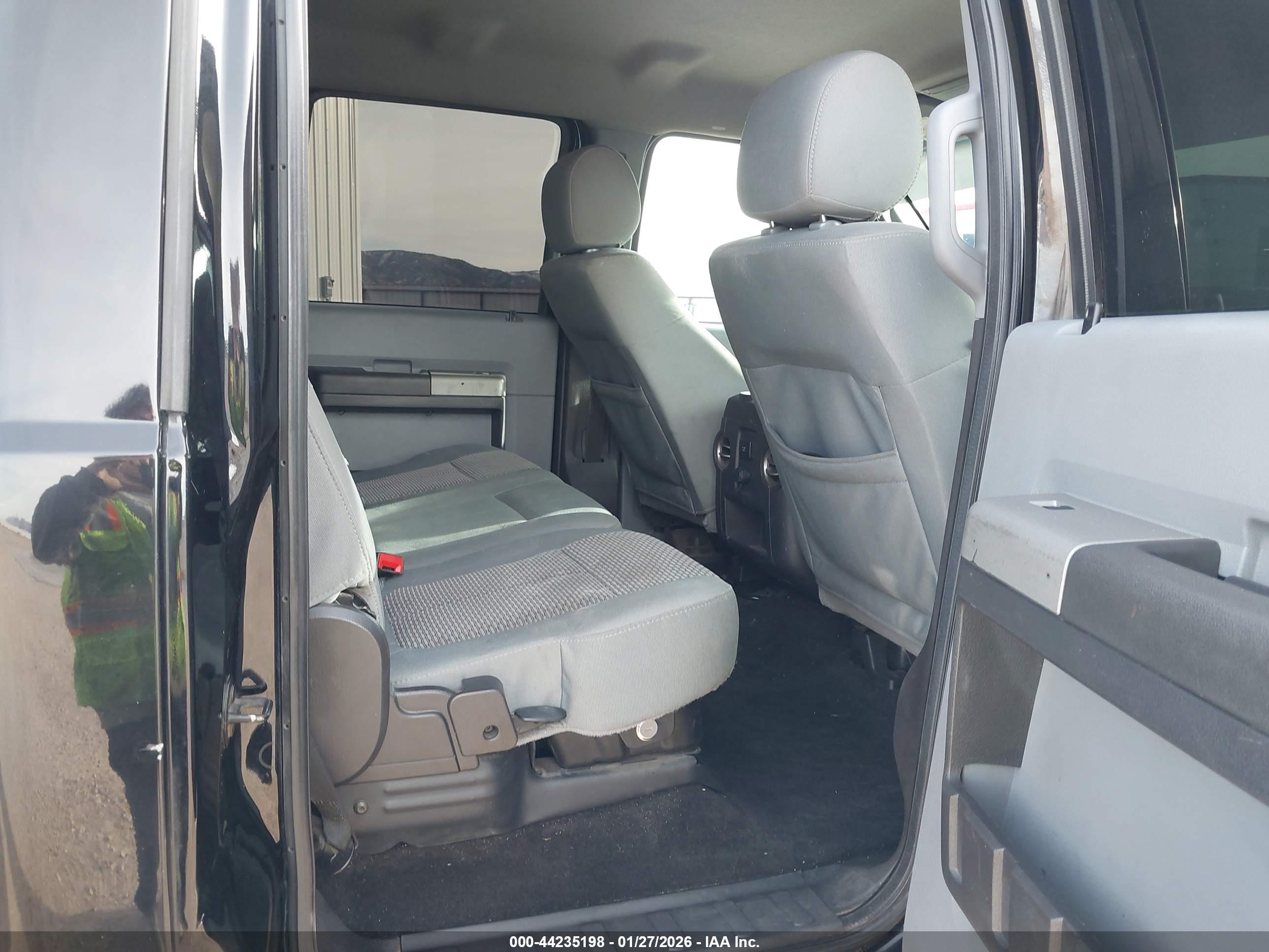 FORD F-350 image 8