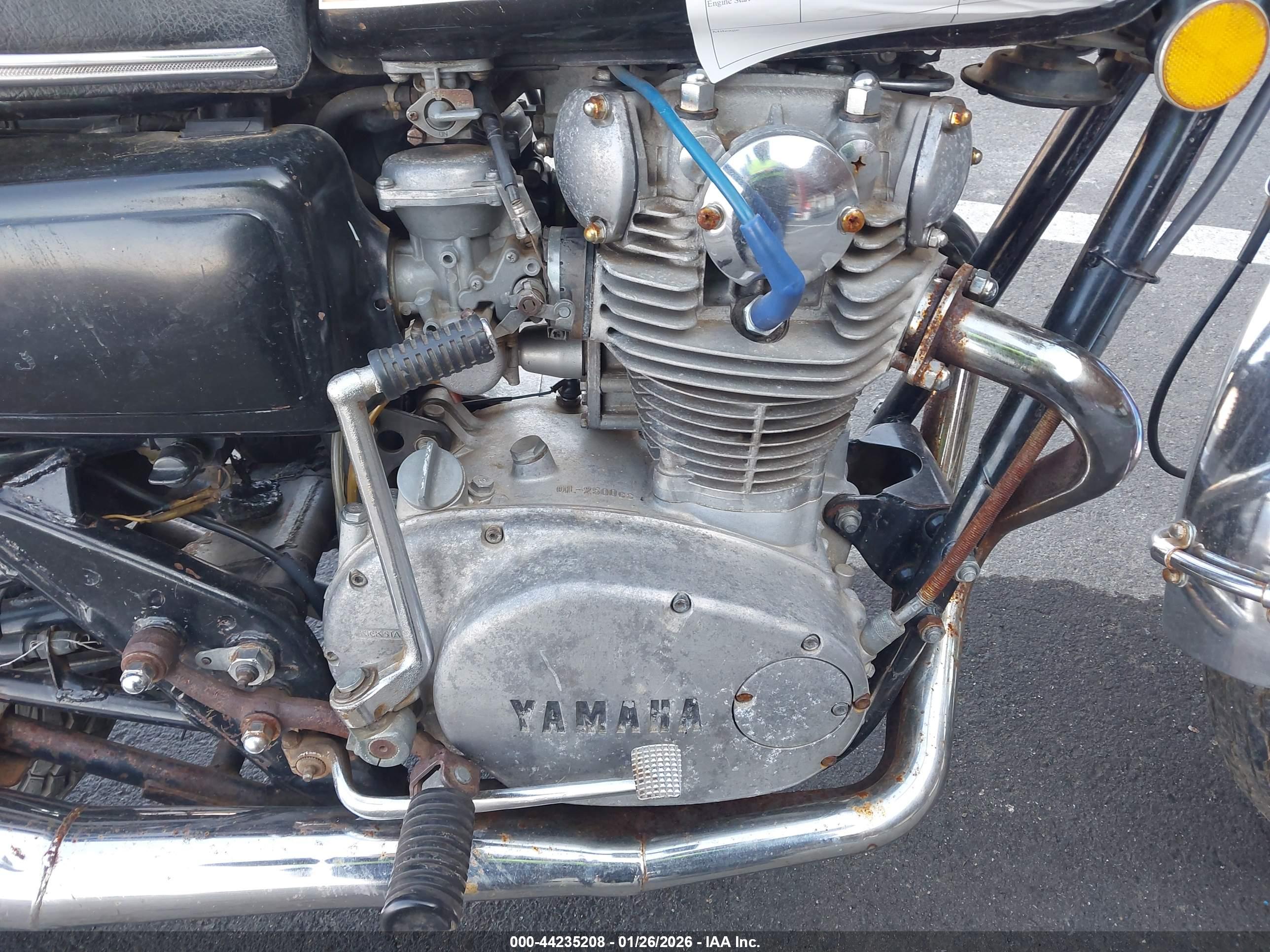YAMAHA XS650 image 9