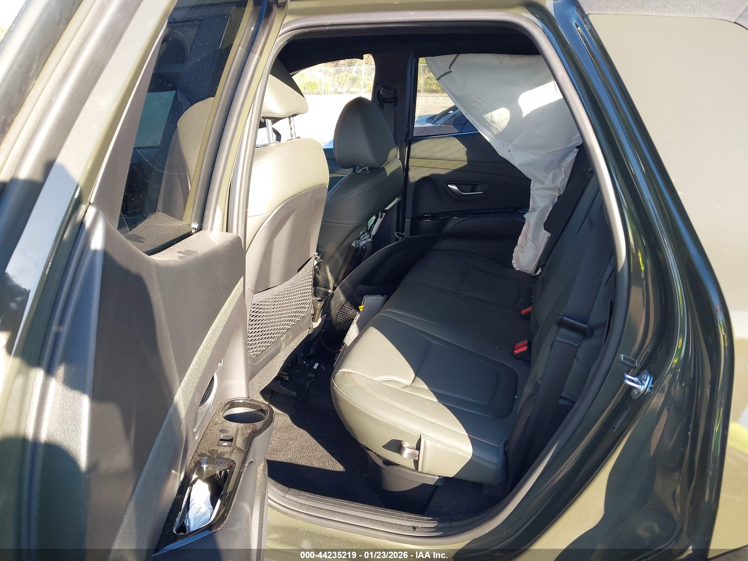 HYUNDAI SANTA image 8