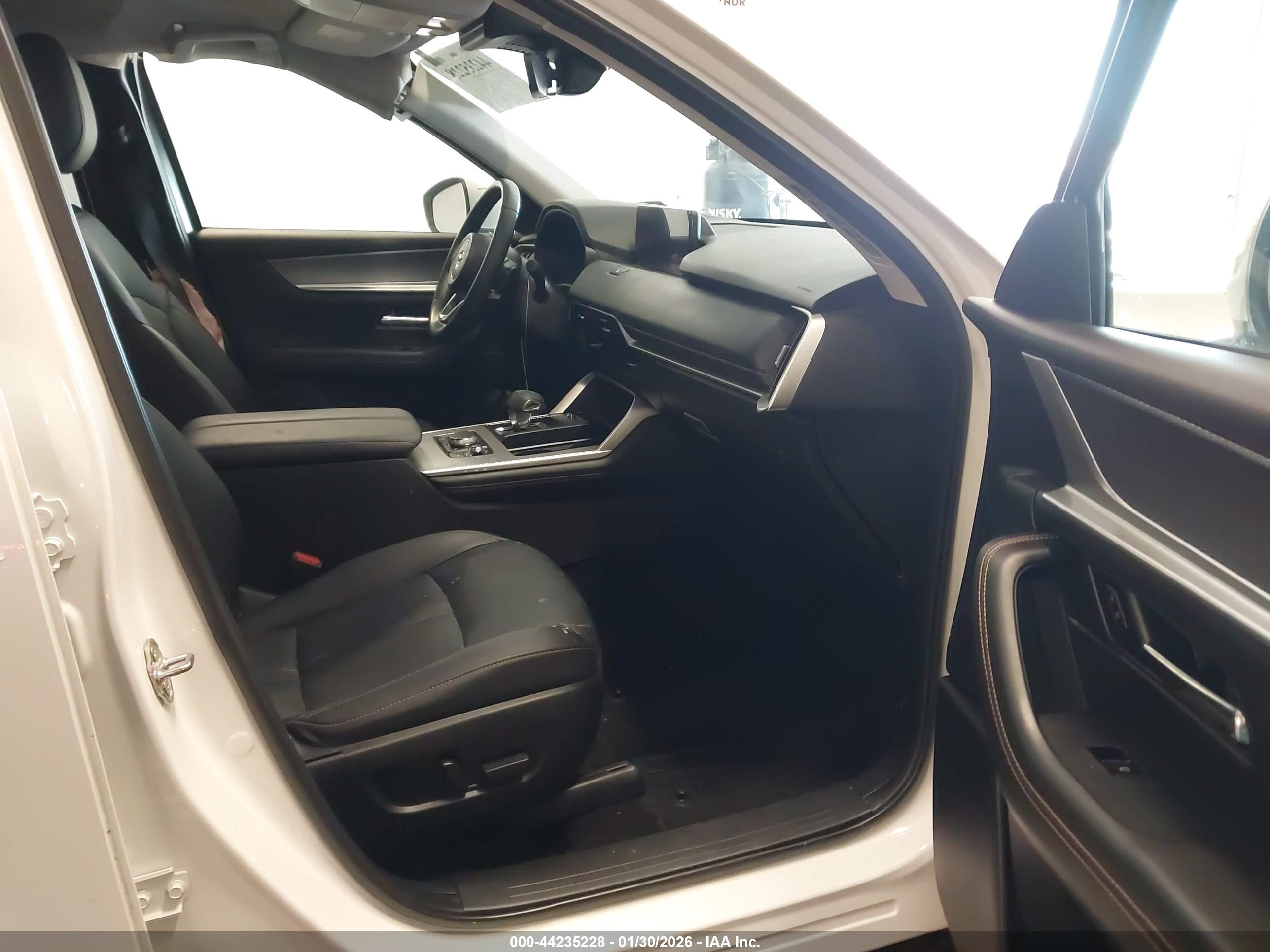 MAZDA CX-90 image 5