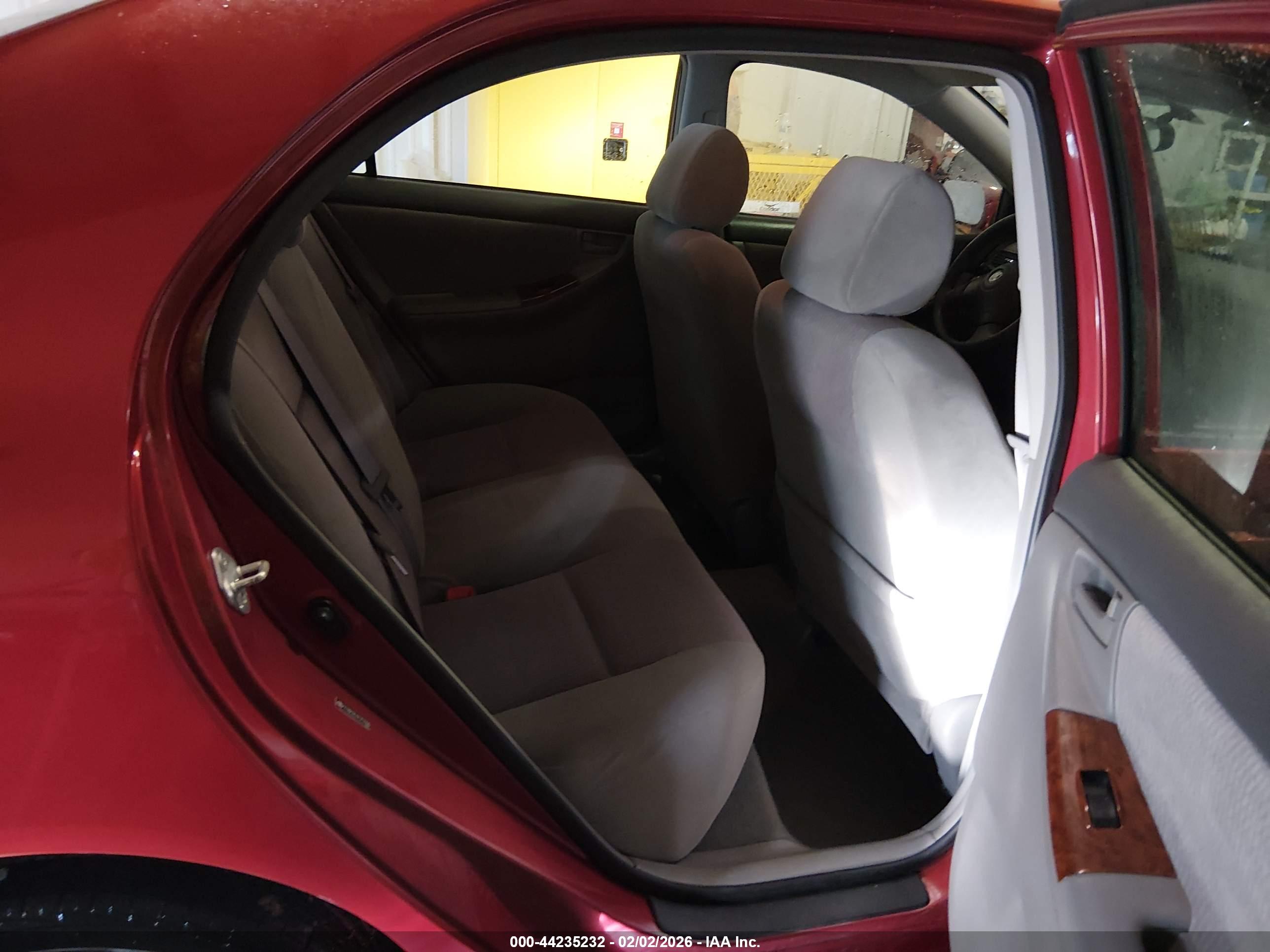 TOYOTA COROLLA image 8