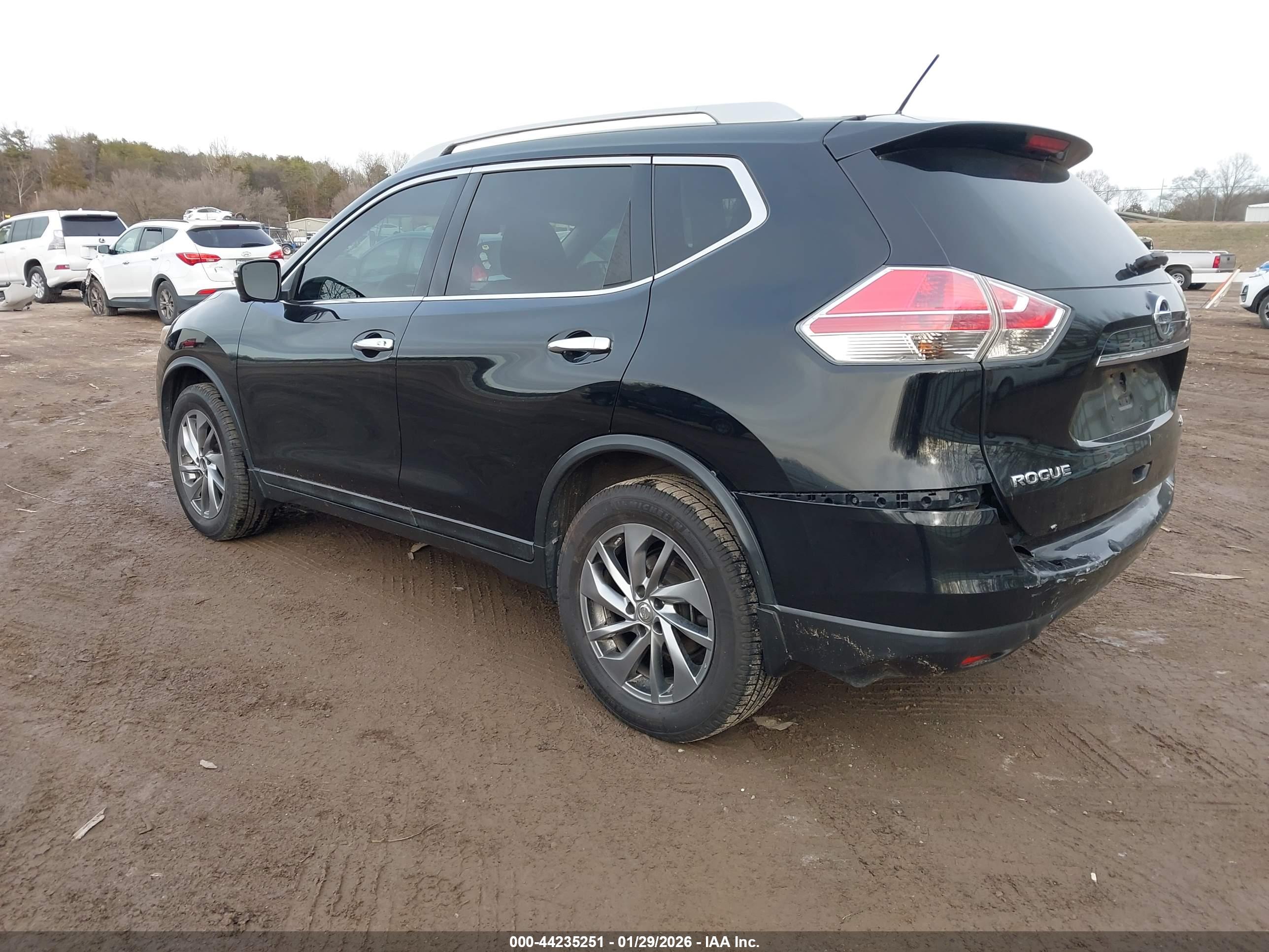 NISSAN ROGUE image 3