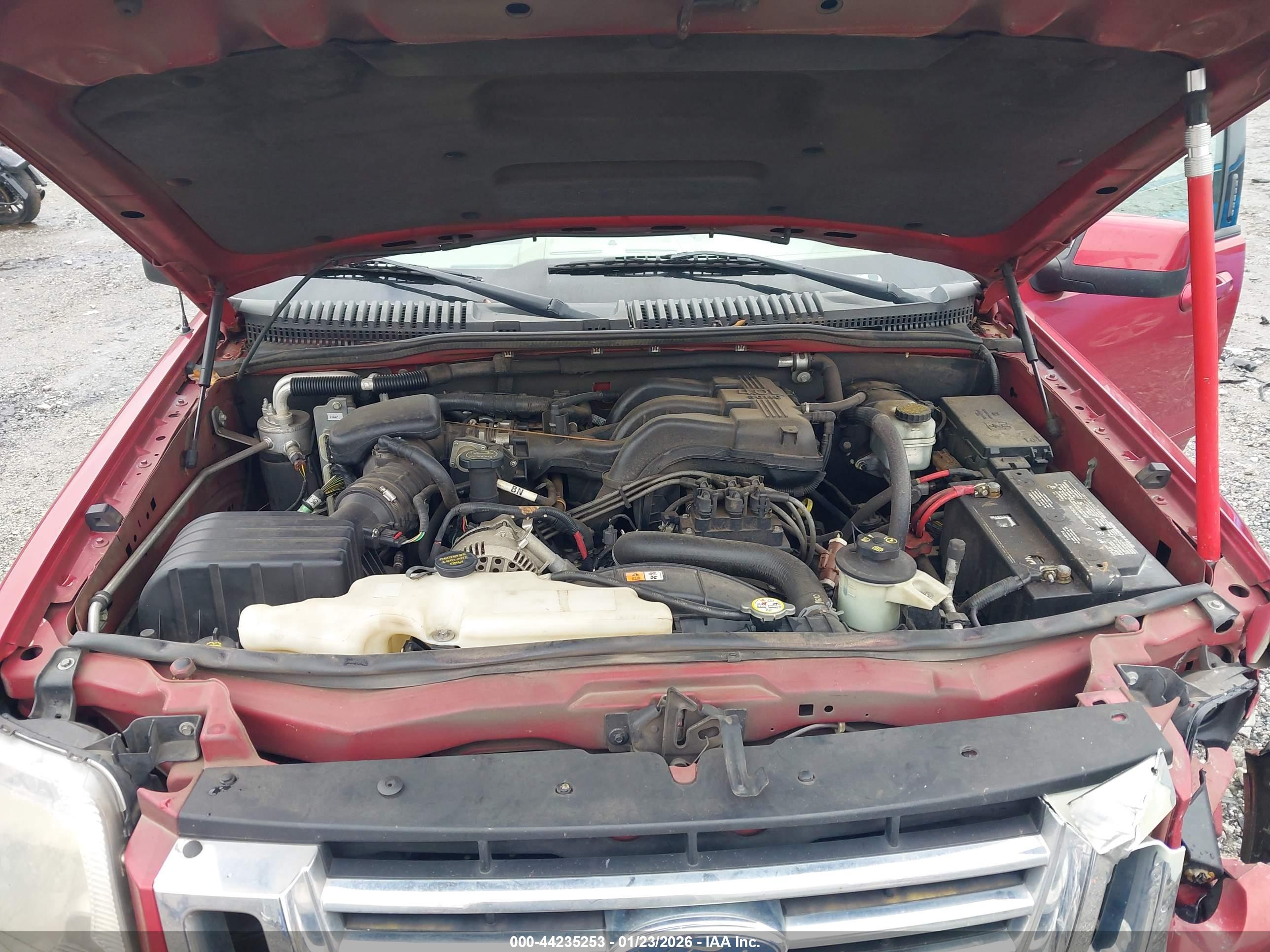 FORD EXPLORER image 10