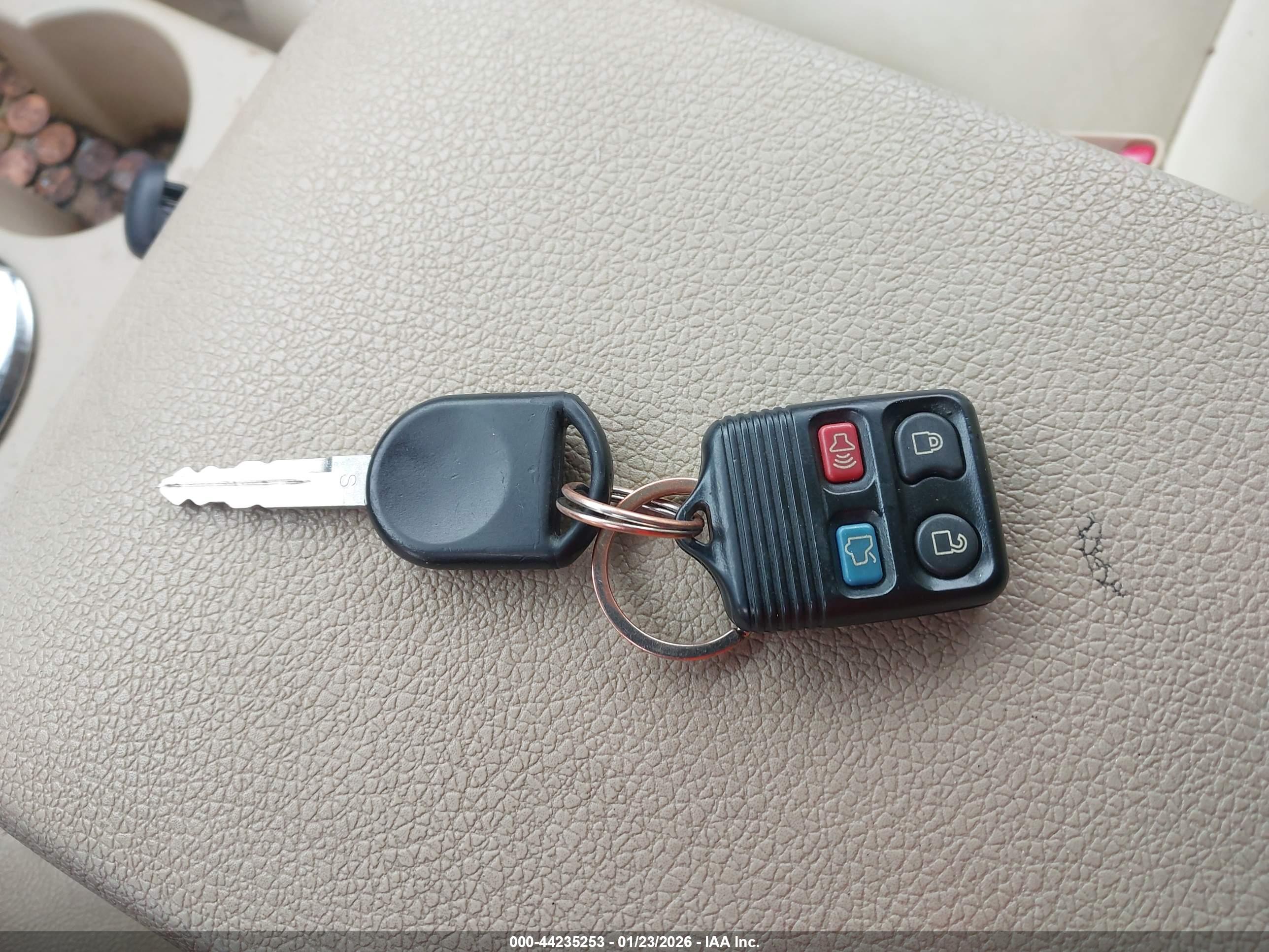 FORD EXPLORER image 11