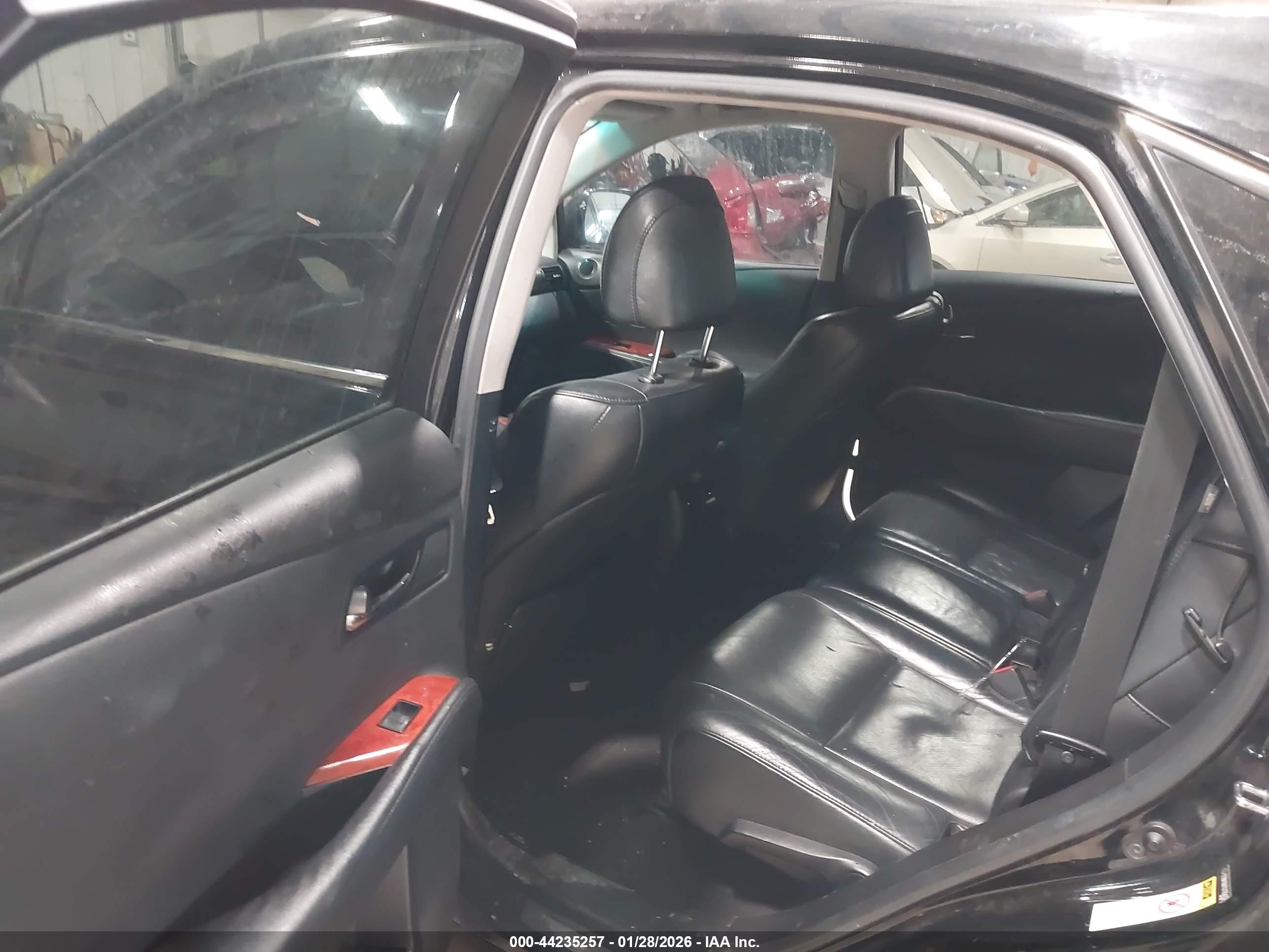 LEXUS RX image 8
