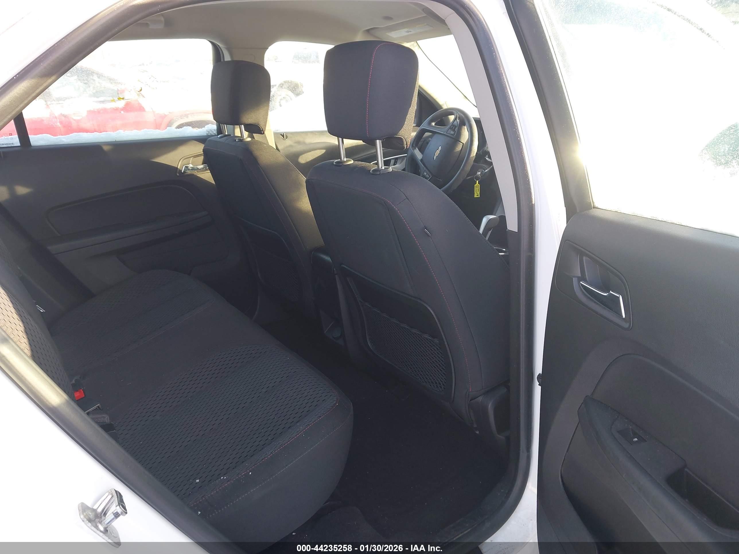 CHEVROLET EQUINOX image 8