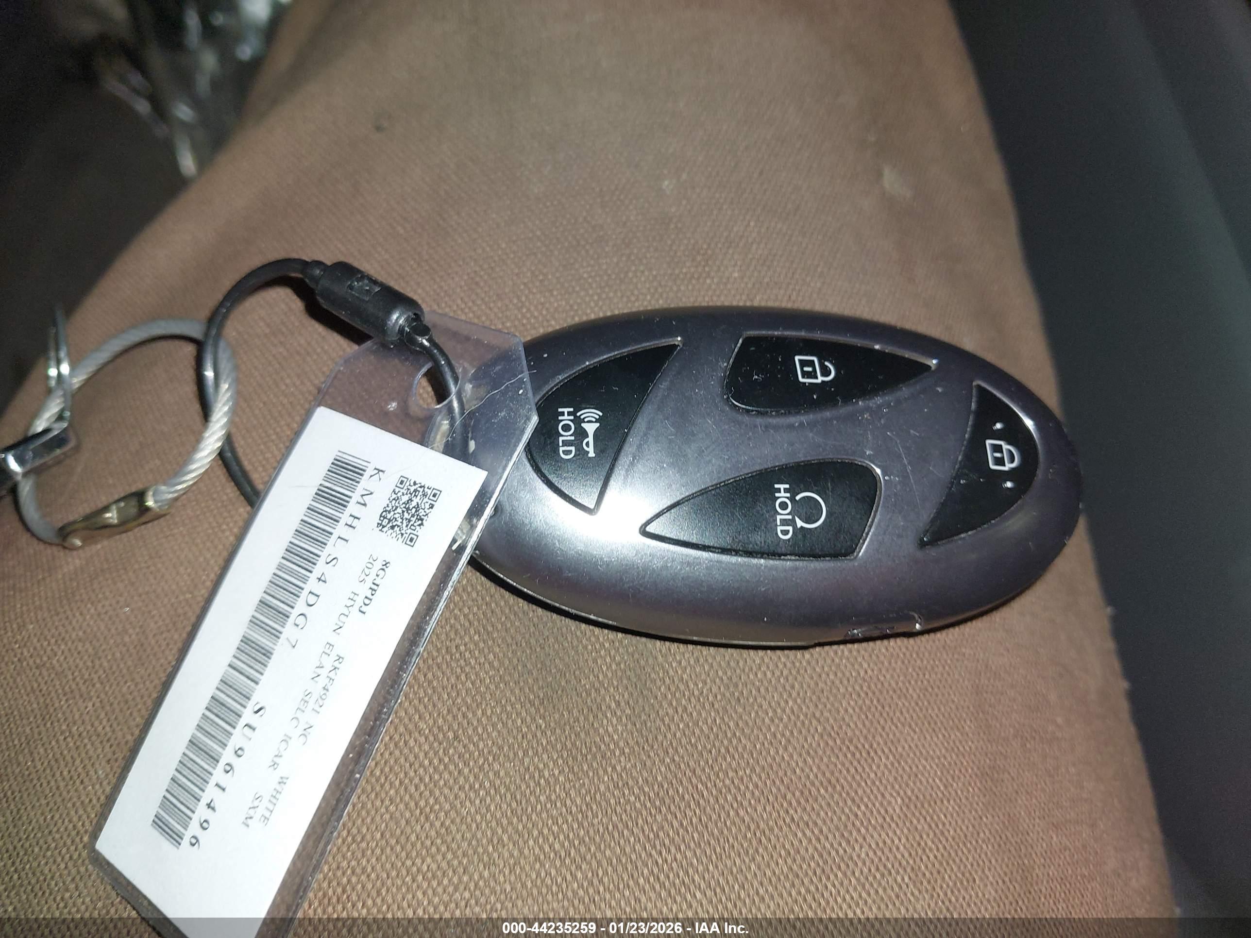 HYUNDAI ELANTRA image 11