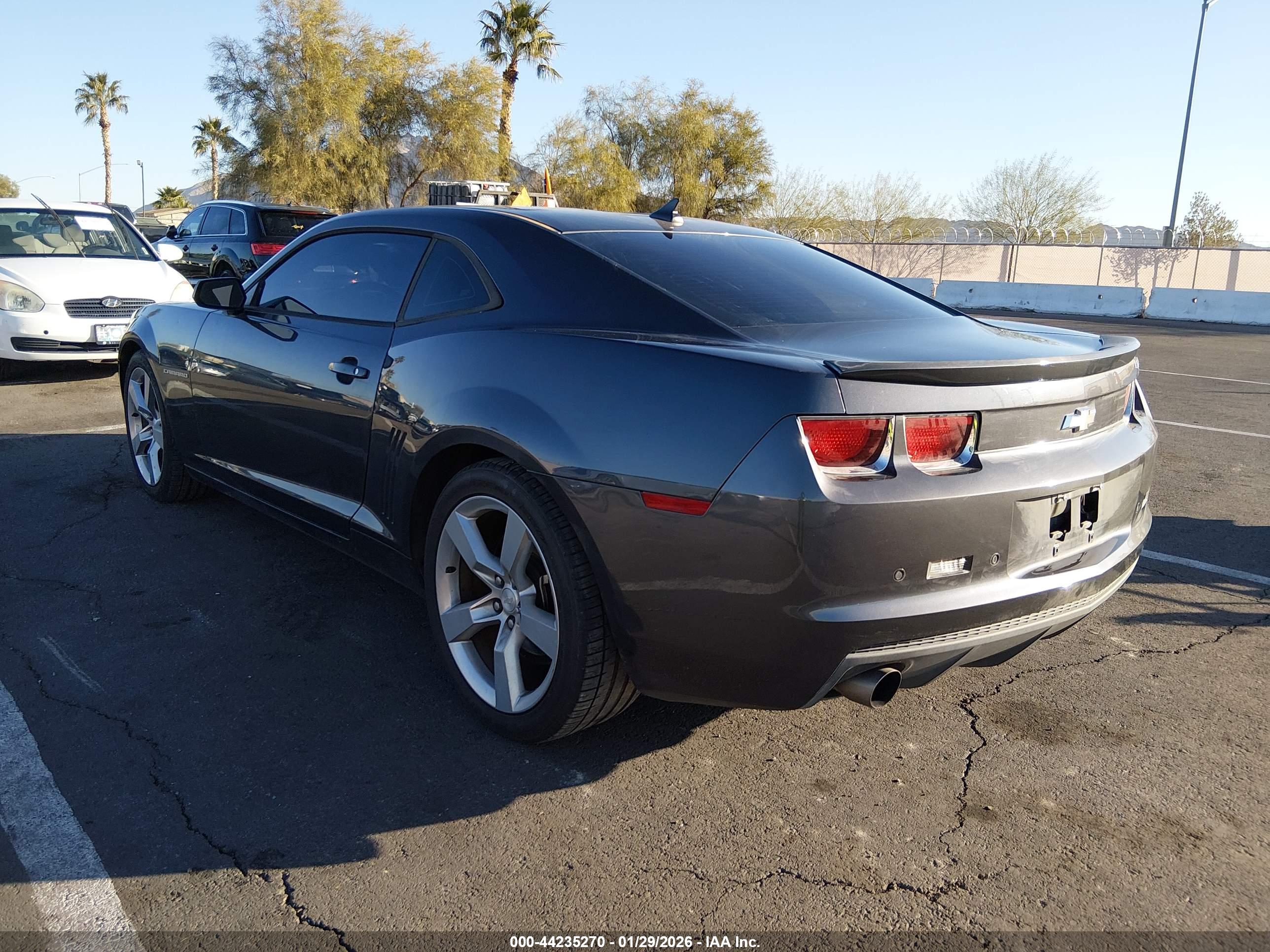 CHEVROLET CAMARO image 3