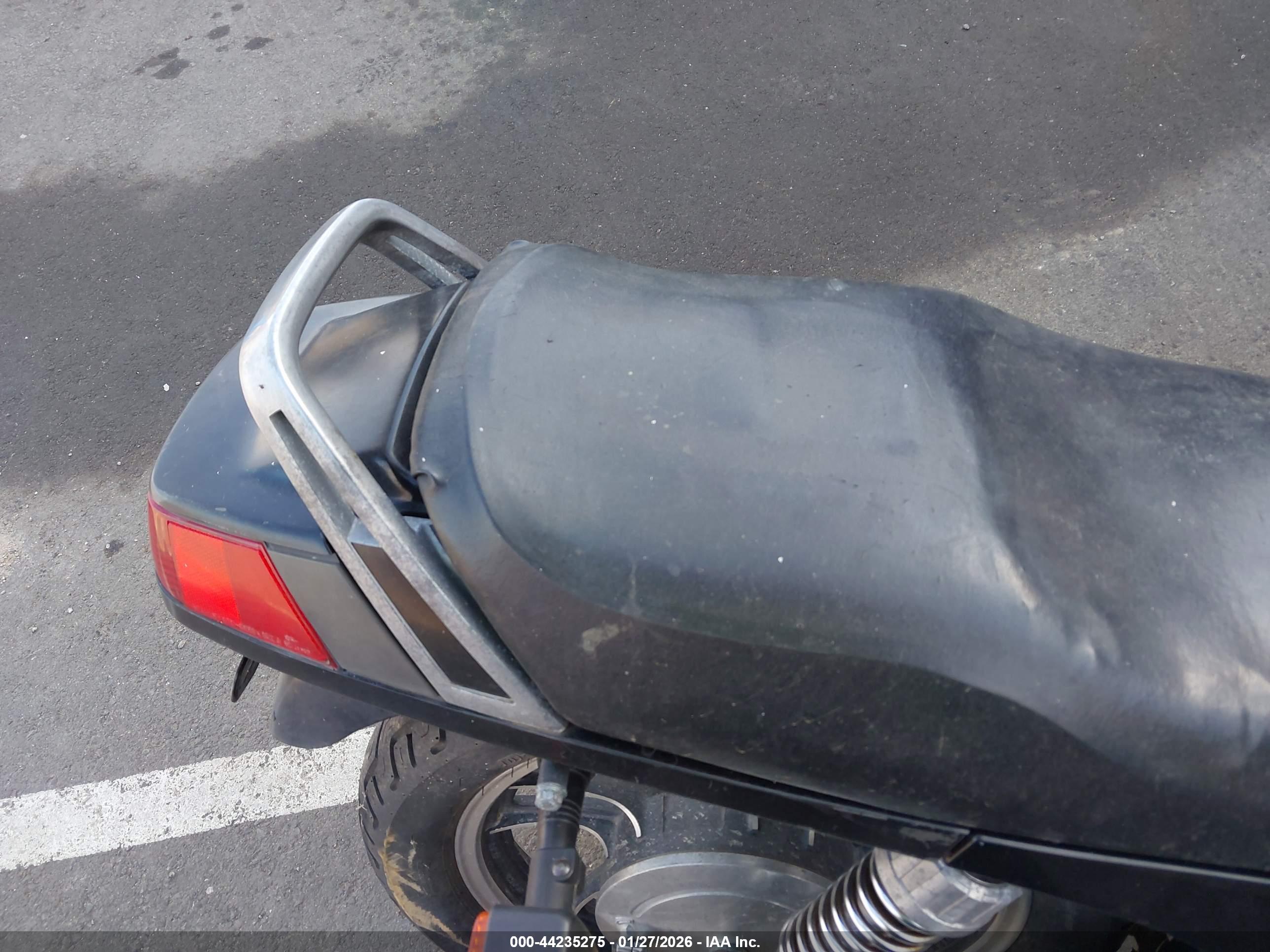 YAMAHA XJ750 image 8